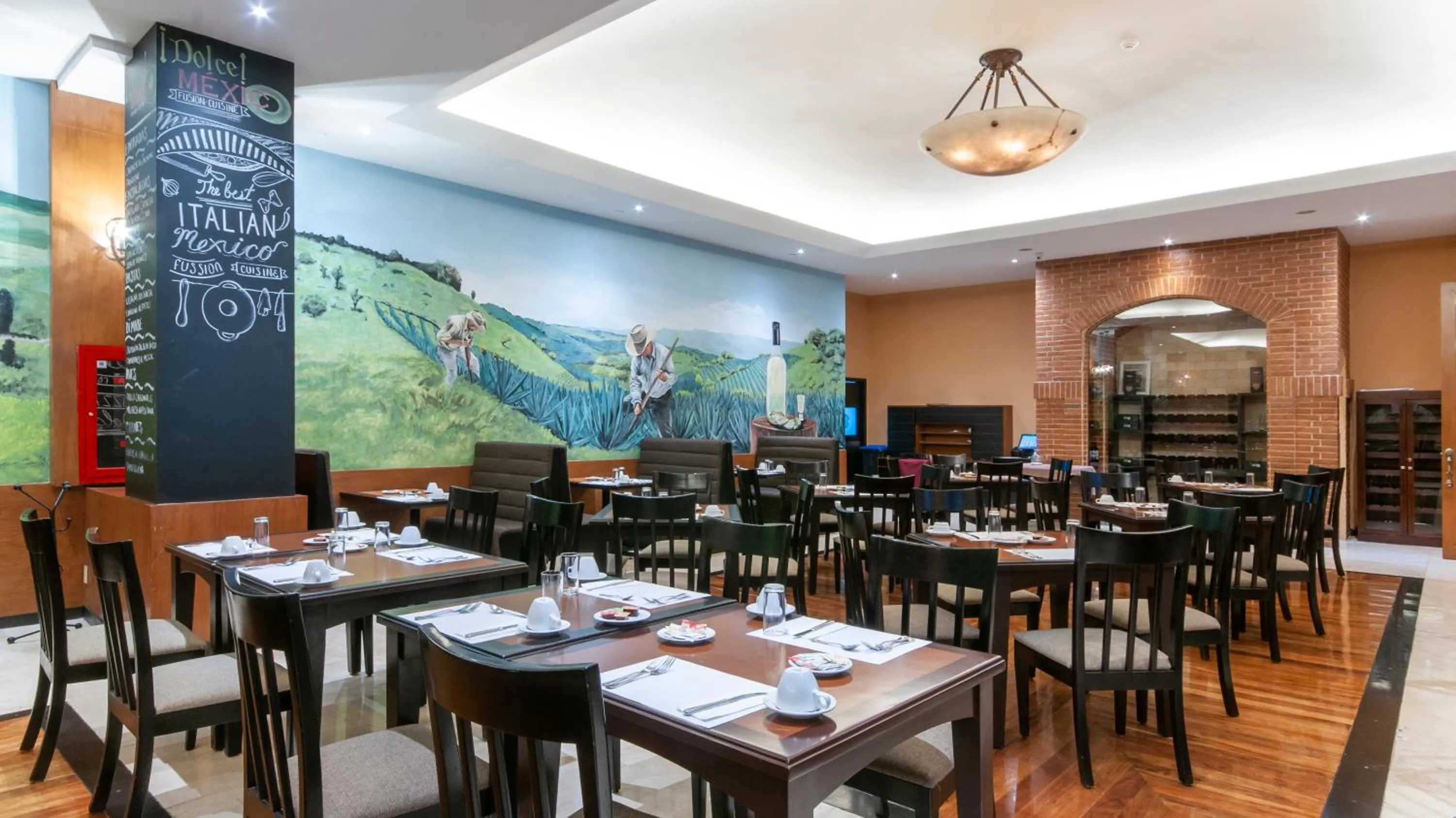 Restaurant/places to eat in BelAir Unique a Wyndham Hotel