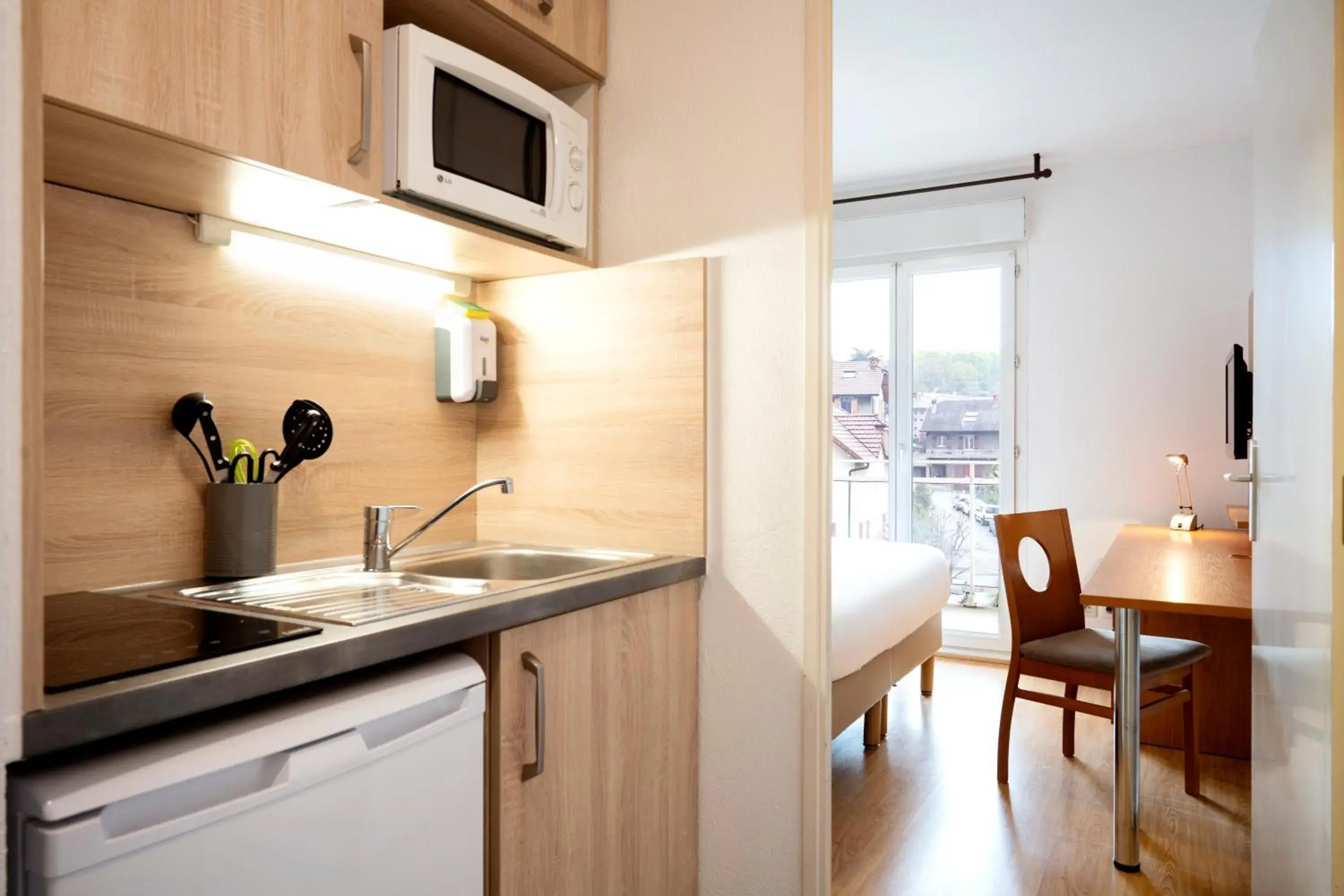 Studio in Séjours & Affaires Annecy Le Pont Neuf Studio in Séjours & Affaires Annecy Le Pont Neuf