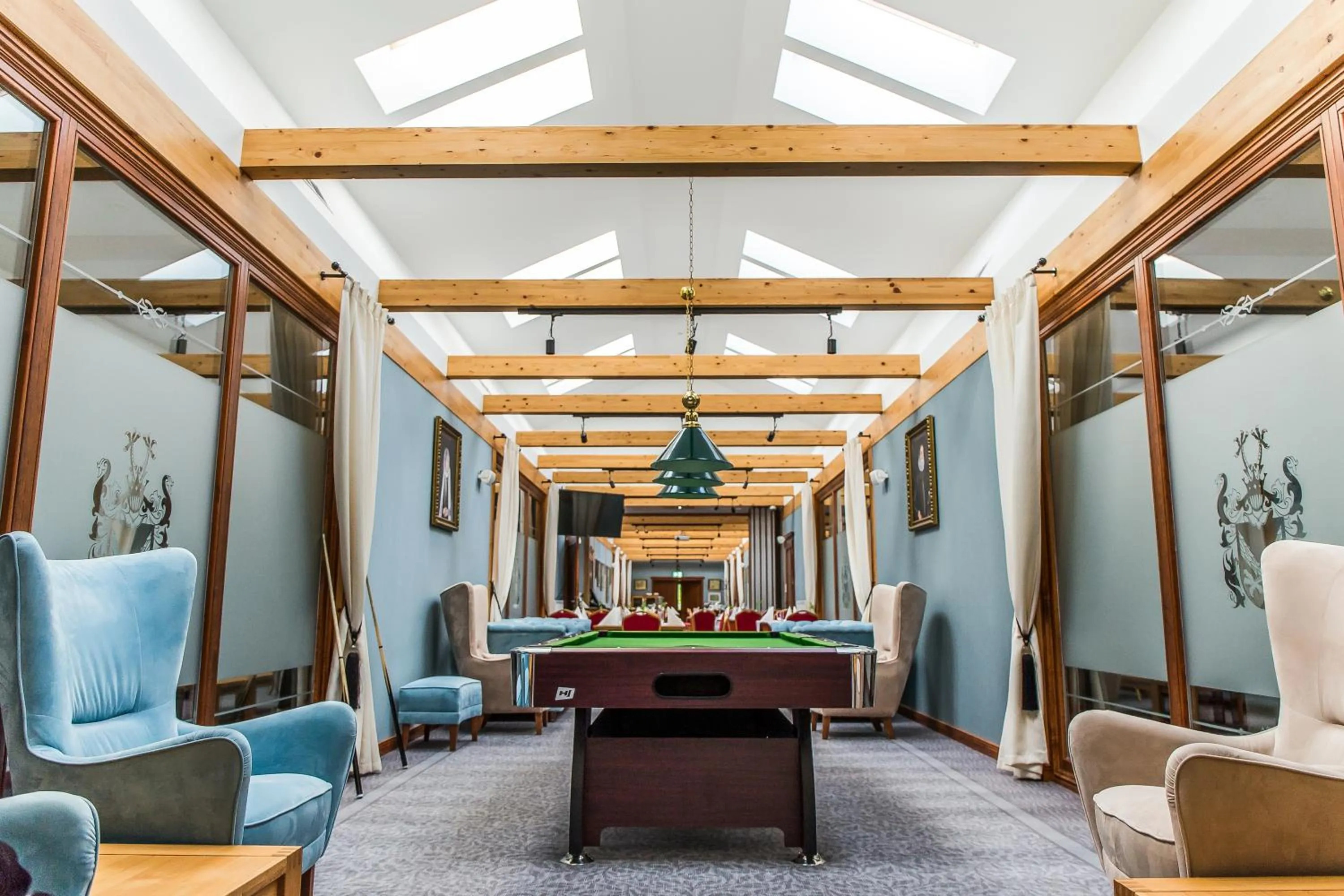 Billiard in Palac Mortegi Hotel & SPA- Restauracja Szlachecka, SPA, Basen, Sauny, Jazda Konna, Mini Zoo- Luksus, Relaks i Przyroda w jednym!