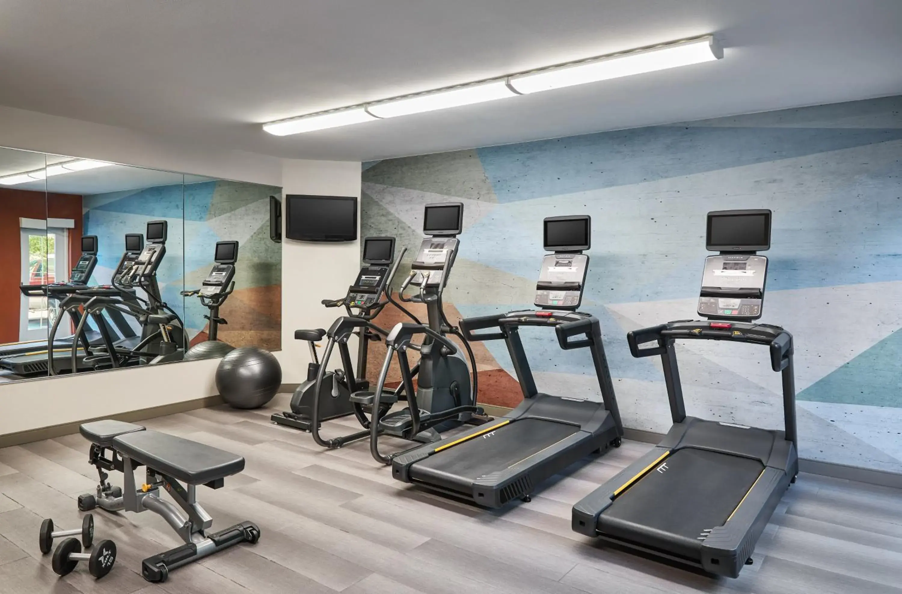Fitness centre/facilities in Candlewood Suites Milwaukee Airport - Oak Creek by IHG Fitness centre/facilities in Candlewood Suites Milwaukee Airport - Oak Creek by IHG