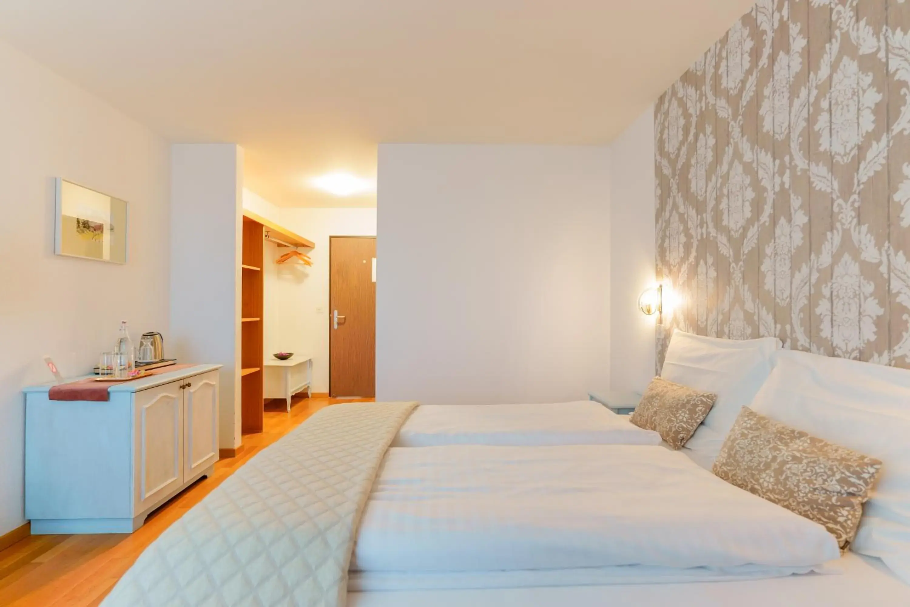 Photo of the whole room, Bed in Hôtel du Grand-Pré Photo of the whole room, Bed in Hôtel du Grand-Pré