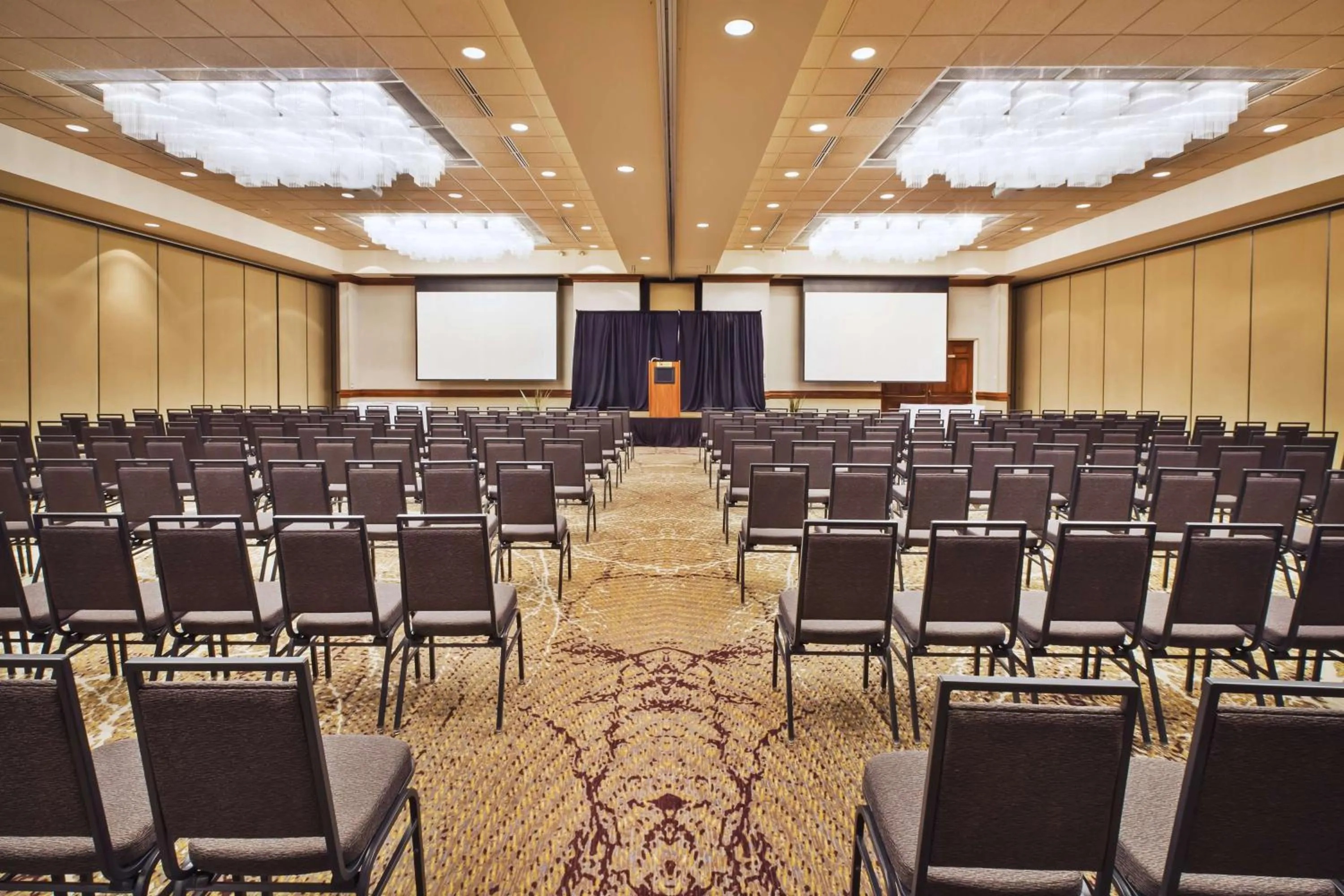 Meeting/conference room in DoubleTree by Hilton Rapid City Downtown Convention Center