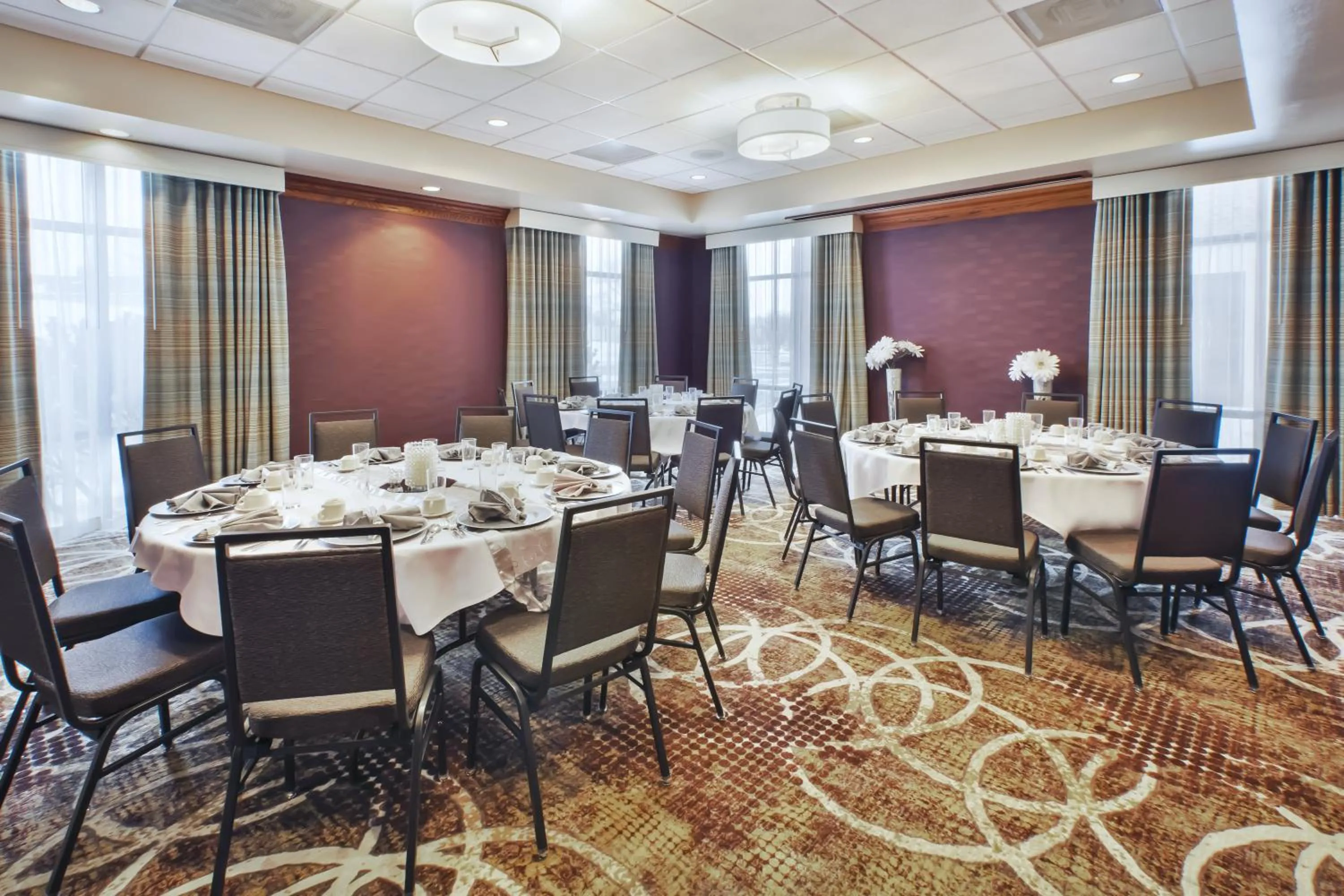 Meeting/conference room in DoubleTree by Hilton Rapid City Downtown Convention Center