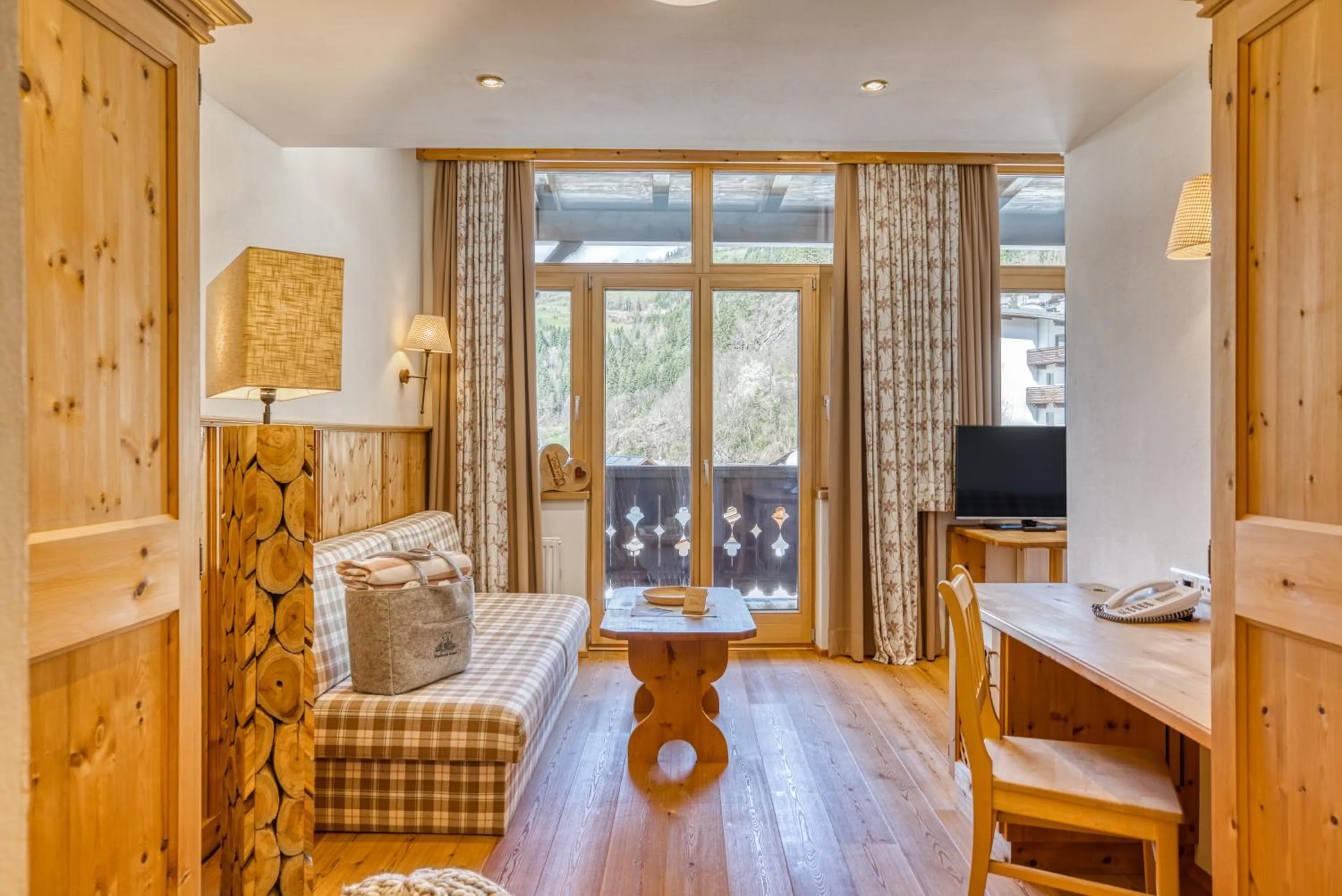 Bedroom, Bed in Posthotel Kassl 4-Sterne-Superior