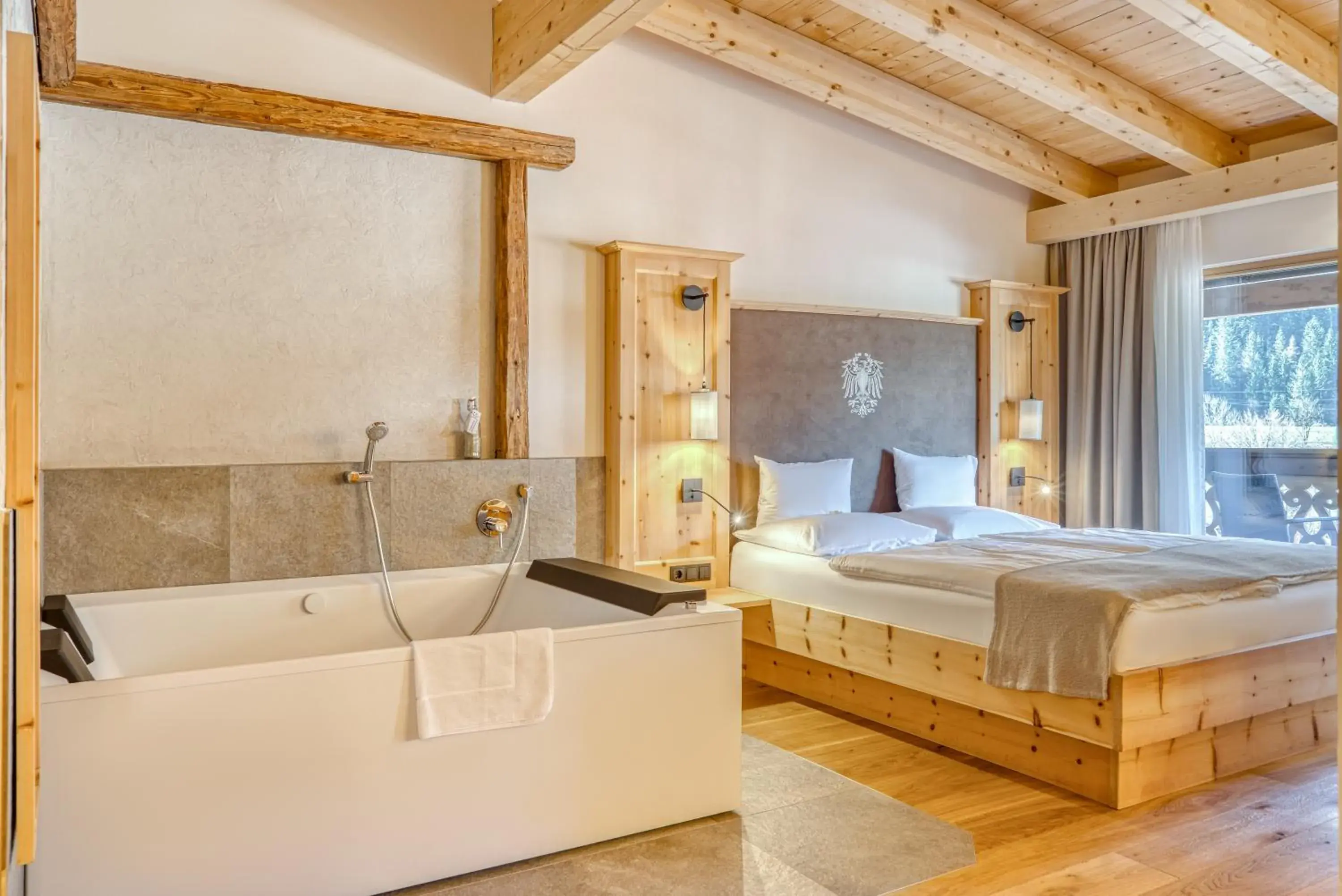 Suite with Mountain View - single occupancy in Posthotel Kassl 4-Sterne-Superior Suite with Mountain View - single occupancy in Posthotel Kassl 4-Sterne-Superior