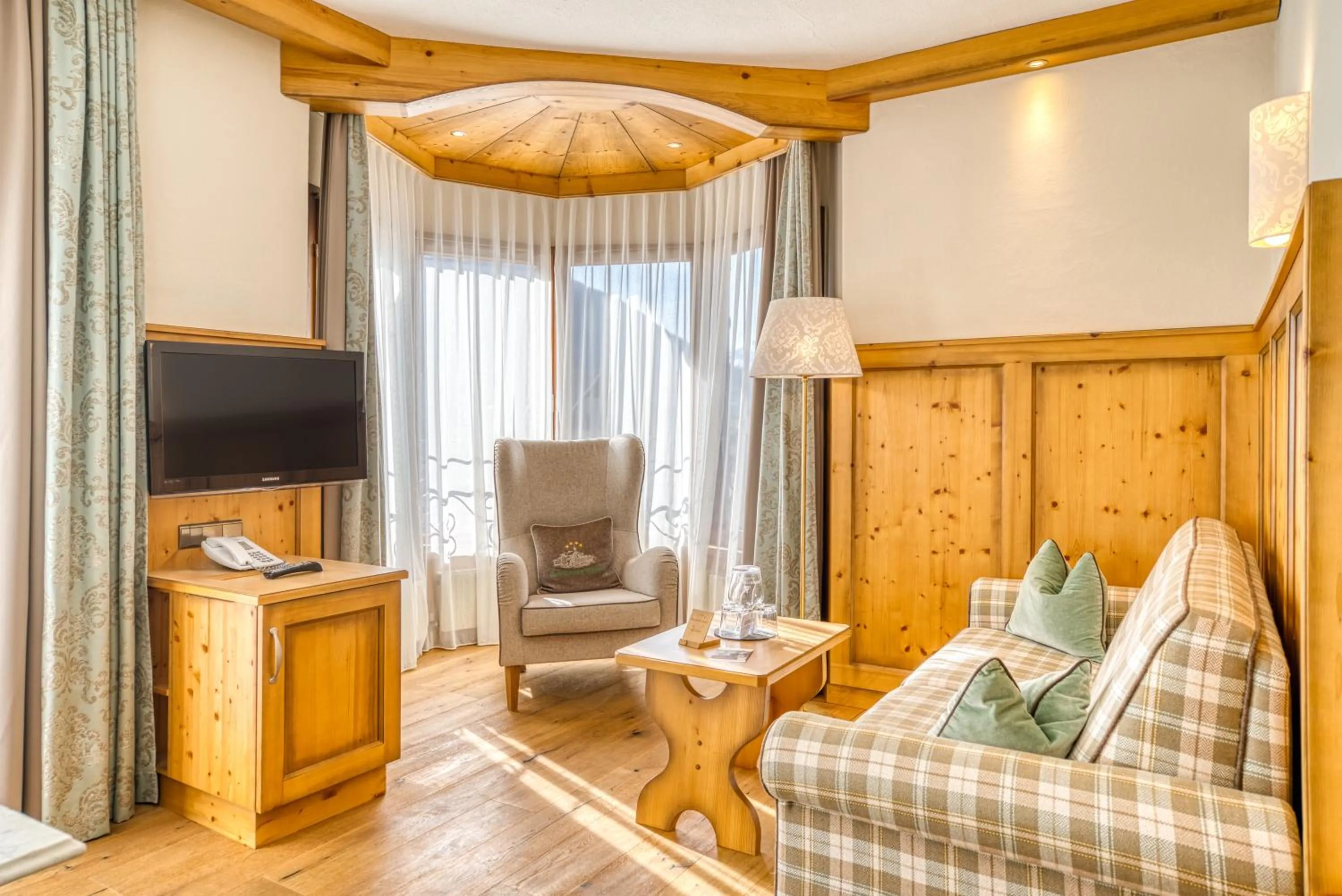 Bedroom in Posthotel Kassl 4-Sterne-Superior