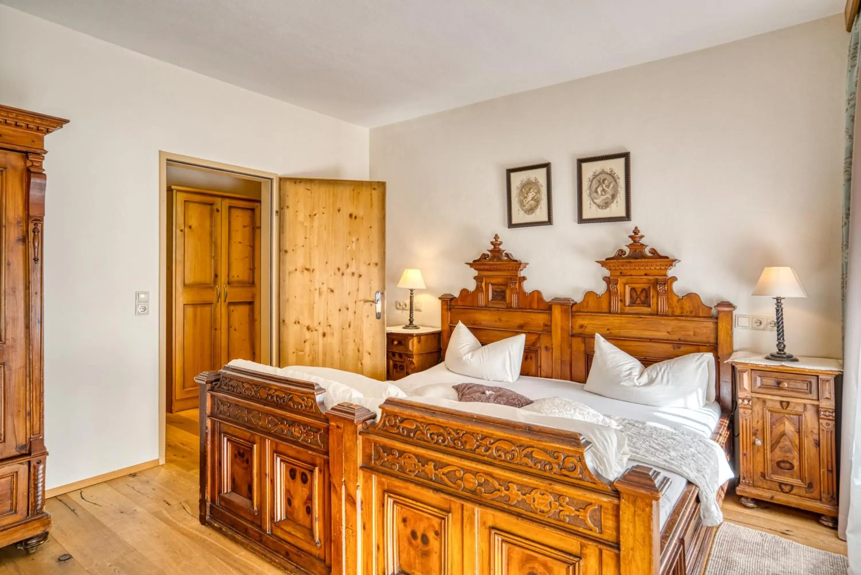 Family Room with Shower in Posthotel Kassl 4-Sterne-Superior Family Room with Shower in Posthotel Kassl 4-Sterne-Superior