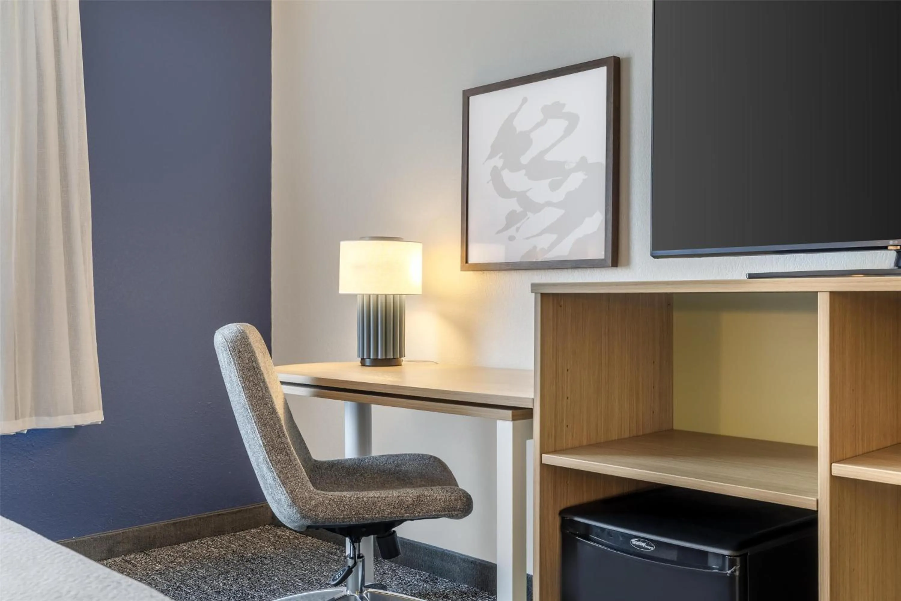 Bedroom in Spark by Hilton La Crosse Onalaska