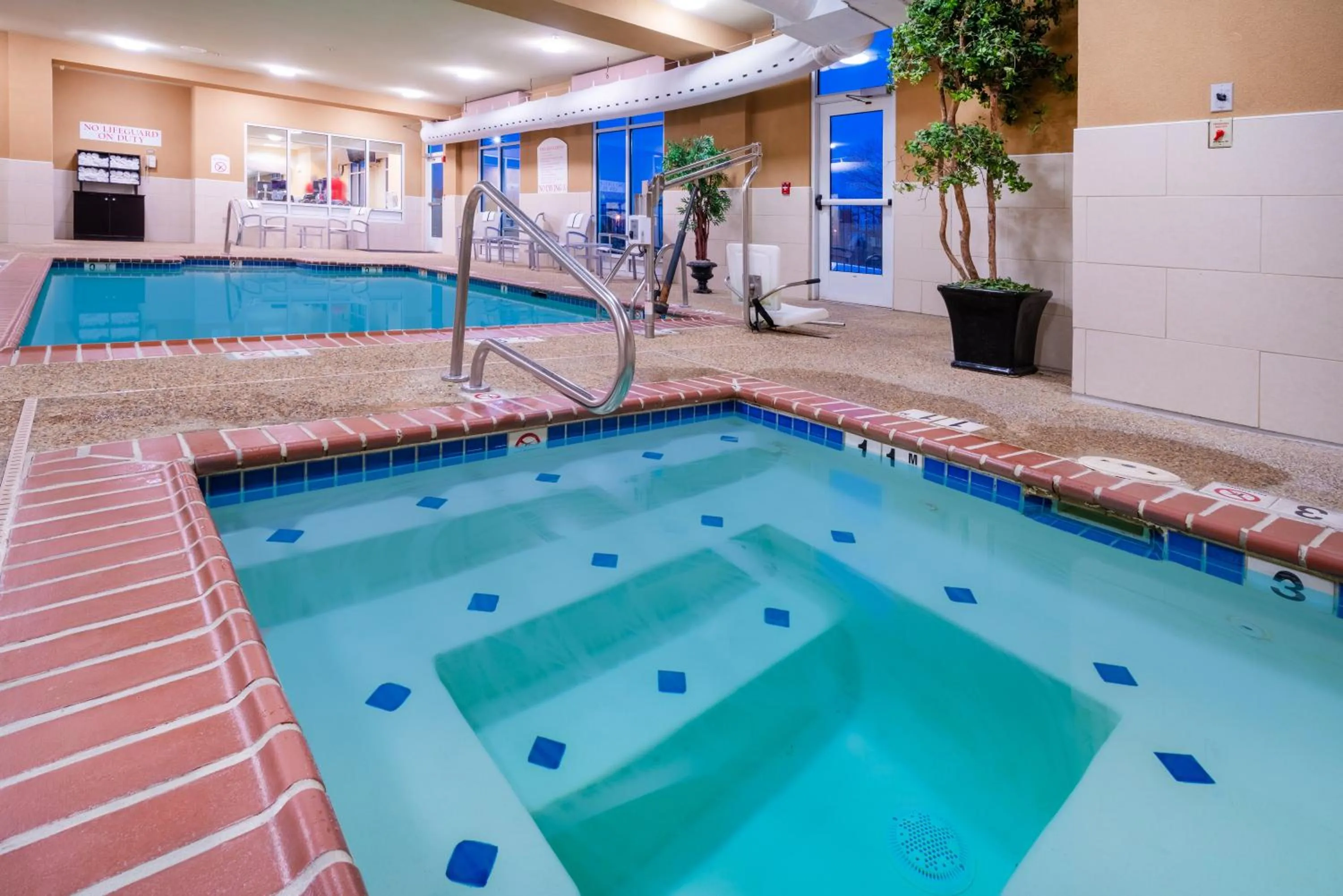Swimming pool in Holiday Inn Manassas - Battlefield by IHG