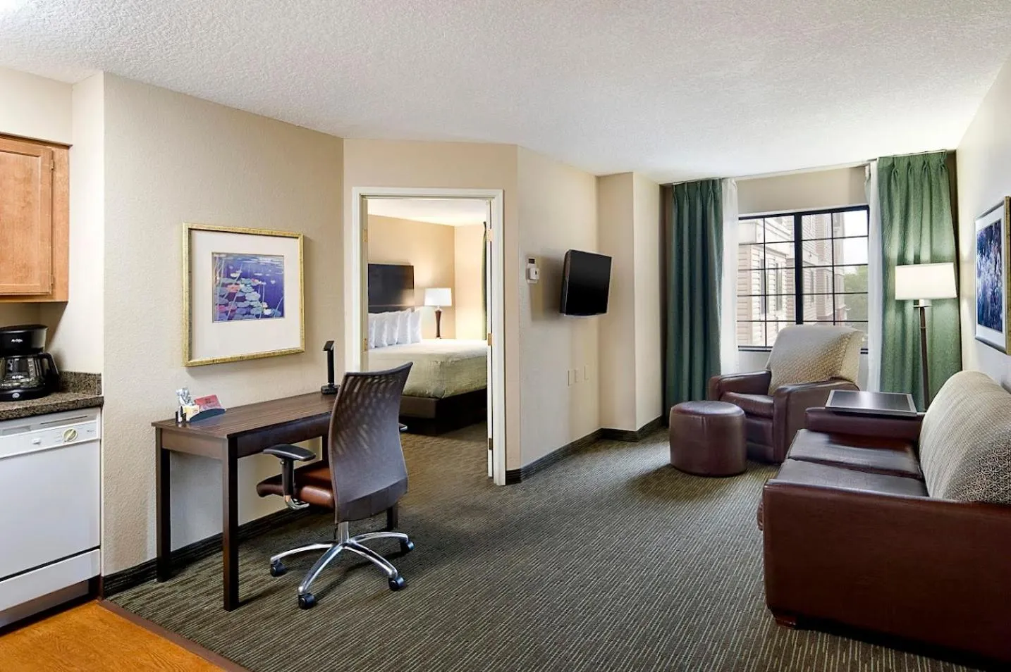 Bedroom in Aspen Suites - Rochester