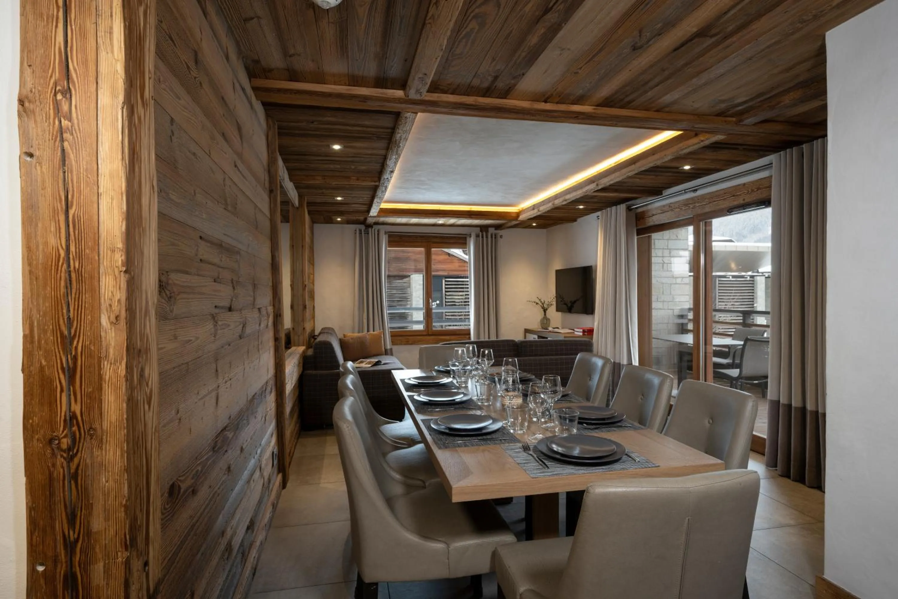 Dining area in MGM Hôtels & Résidences - Résidence Le Cristal de Jade