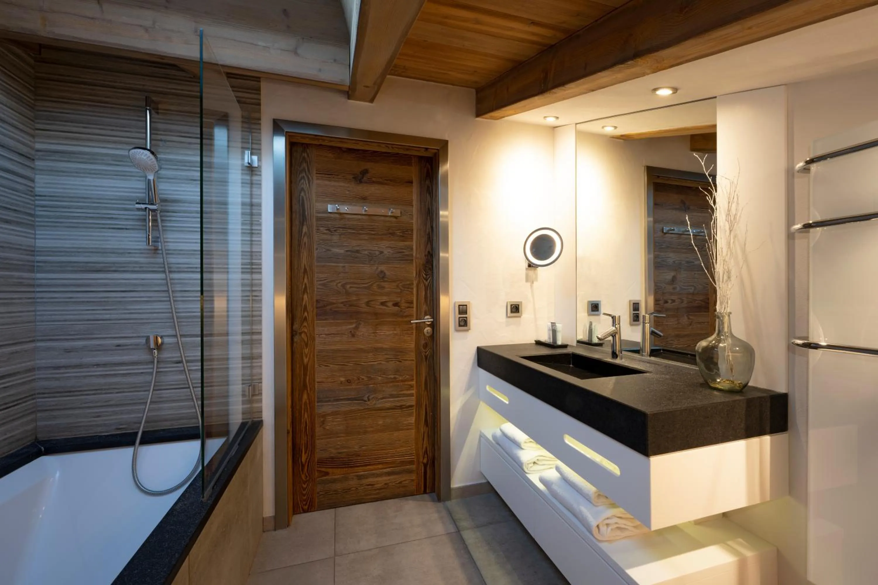 Shower in MGM Hôtels & Résidences - Résidence Le Cristal de Jade