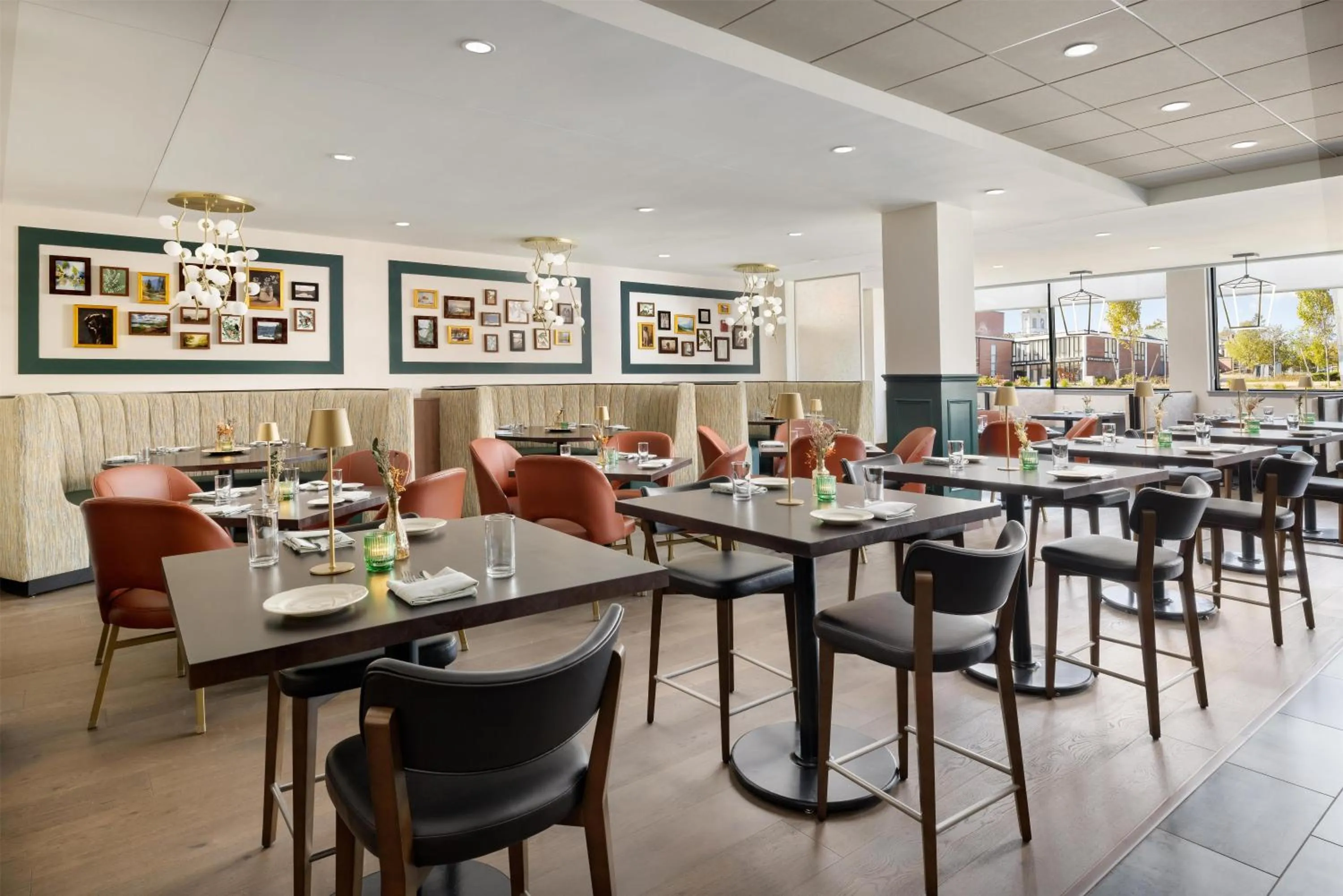 Restaurant/places to eat in Doubletree By Hilton Concord Downtown