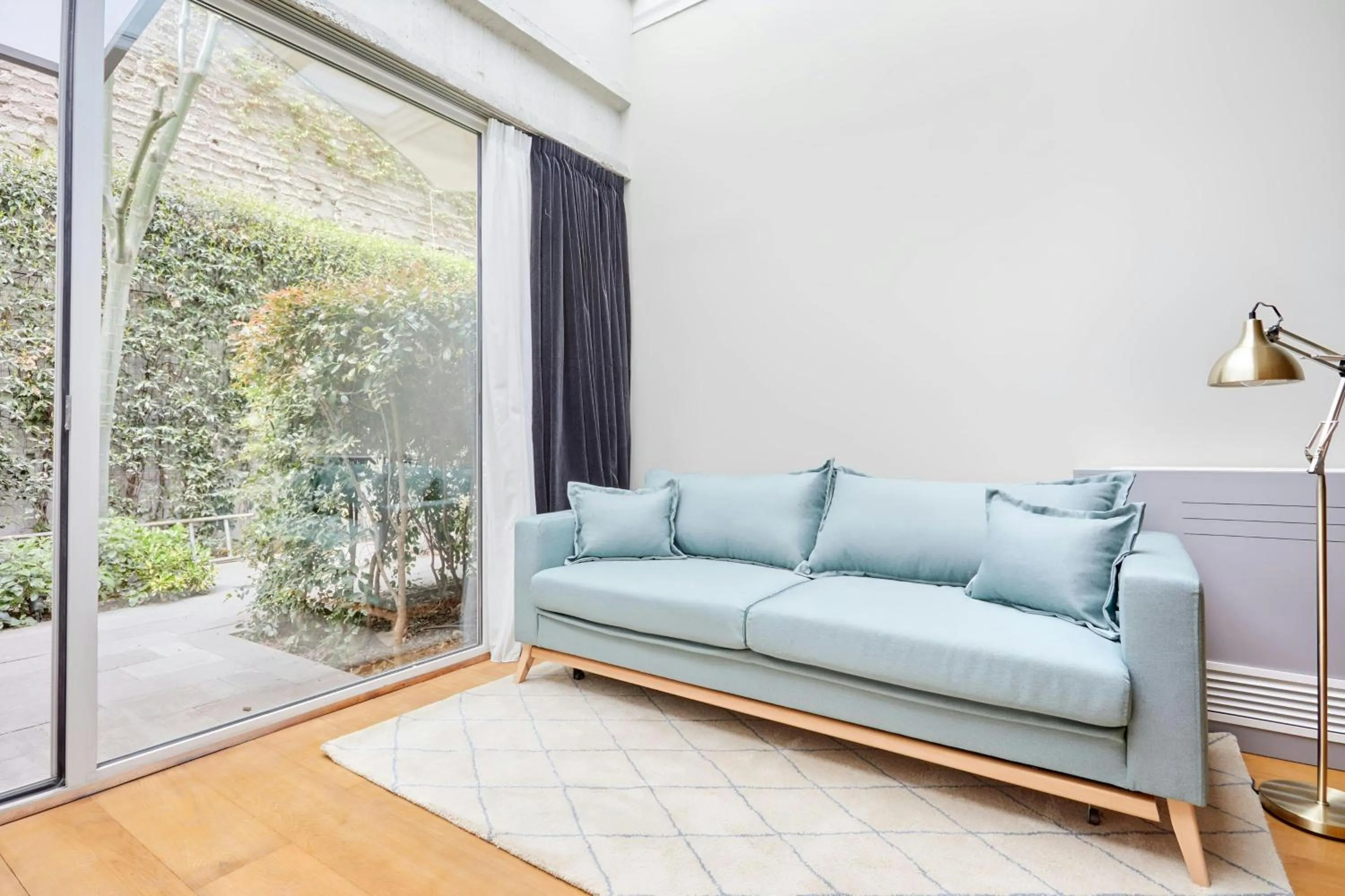 Living room in Le Palacete Hotel Gracia District, Sonder by Marriott Bonvoy
