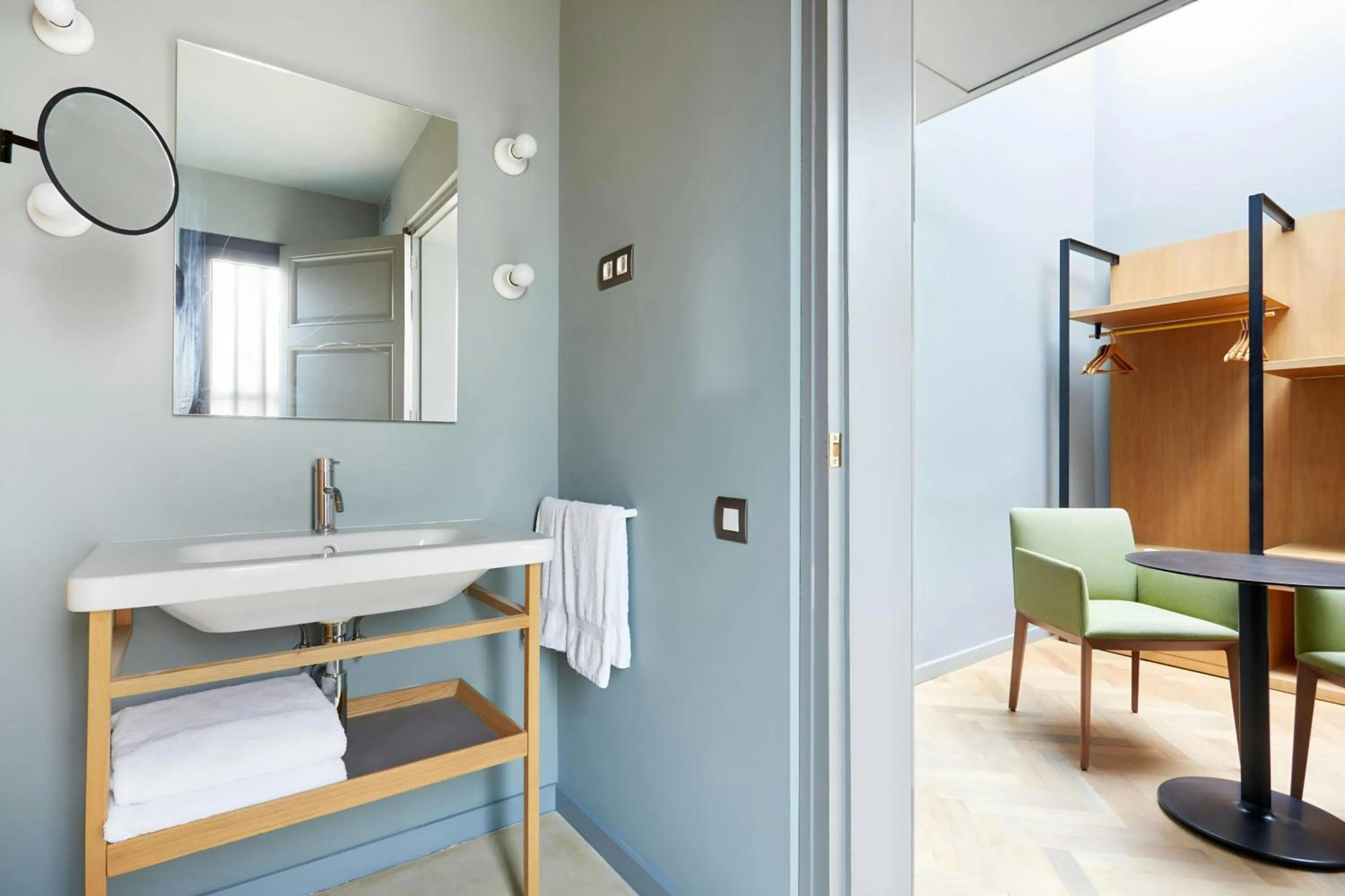 Bathroom in Le Palacete Hotel Gracia District, Sonder by Marriott Bonvoy