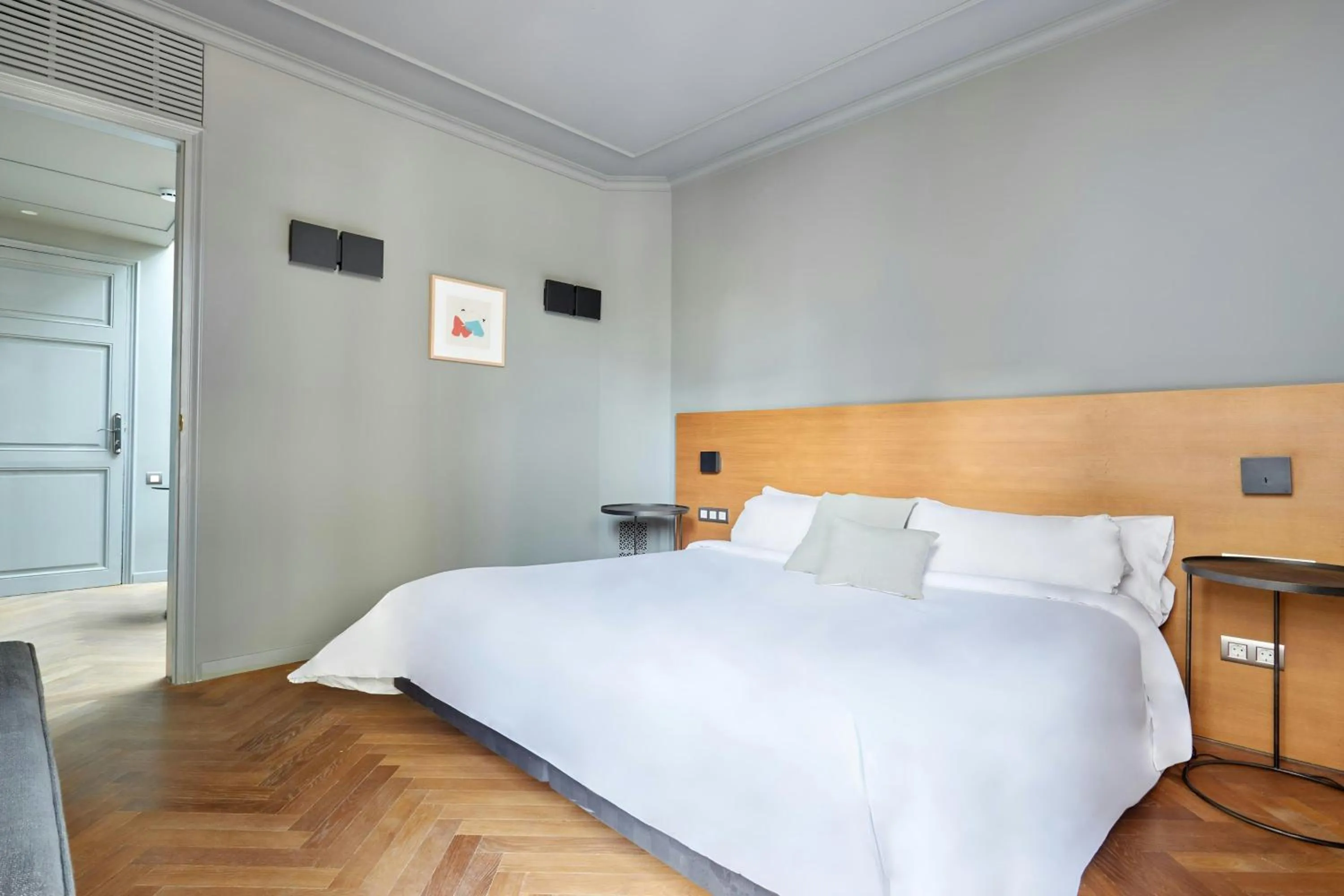 Bedroom, Bed in Le Palacete Hotel Gracia District, Sonder by Marriott Bonvoy