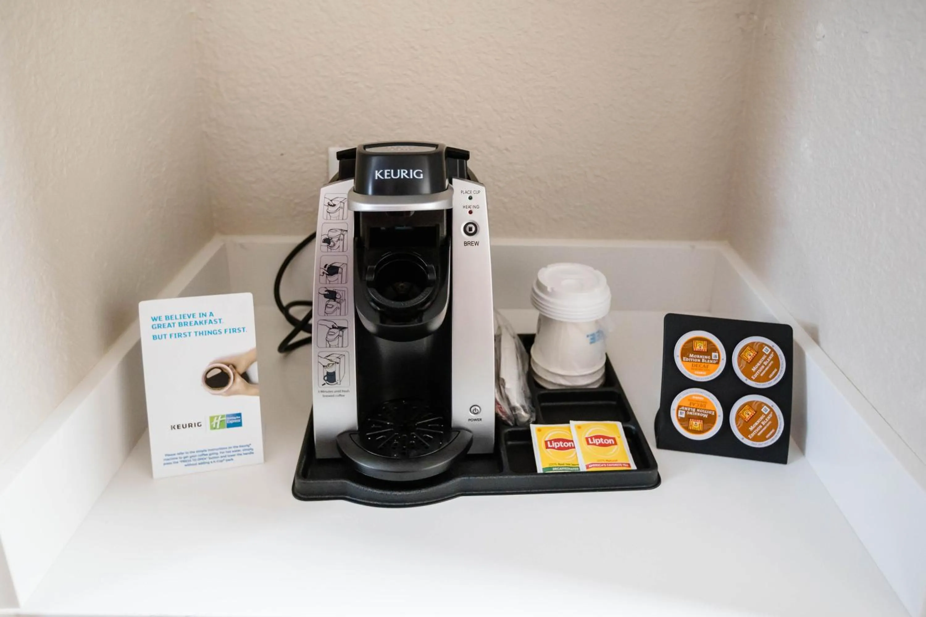 Photo of the whole room in Holiday Inn Express & Suites Knoxville-Farragut by IHG