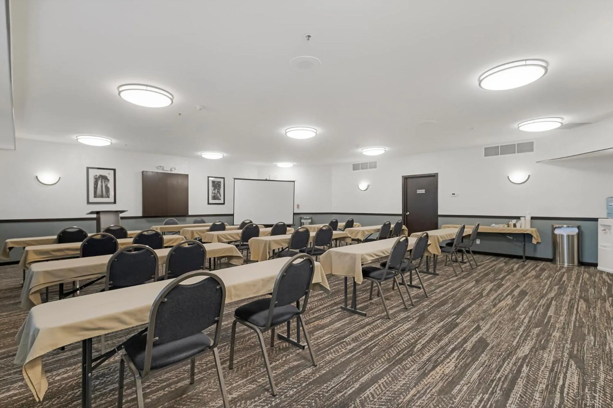 Meeting/conference room in Best Western Plus Wine Country Inn & Suites