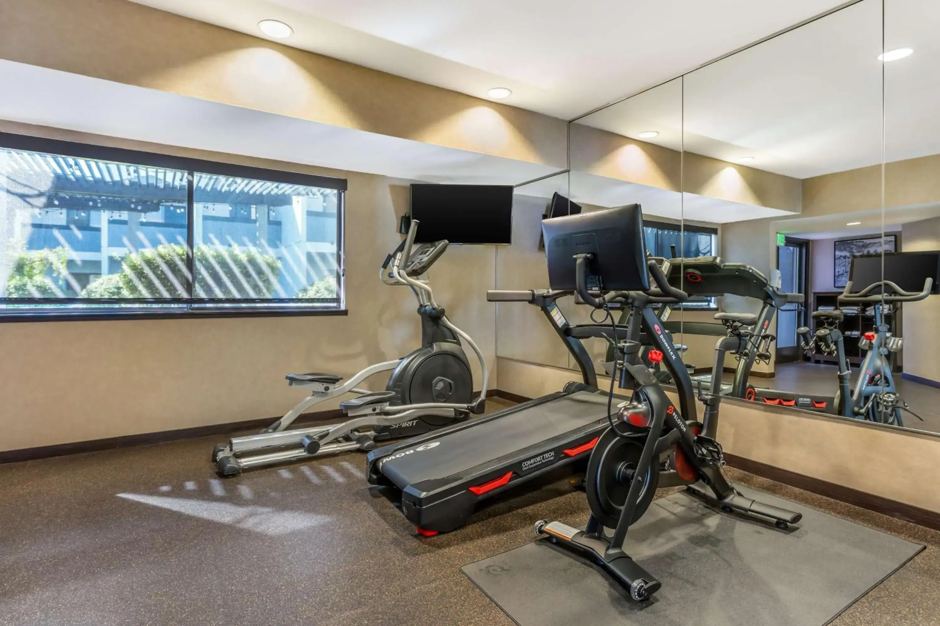 Fitness centre/facilities in Best Western Plus Wine Country Inn & Suites Fitness centre/facilities in Best Western Plus Wine Country Inn & Suites