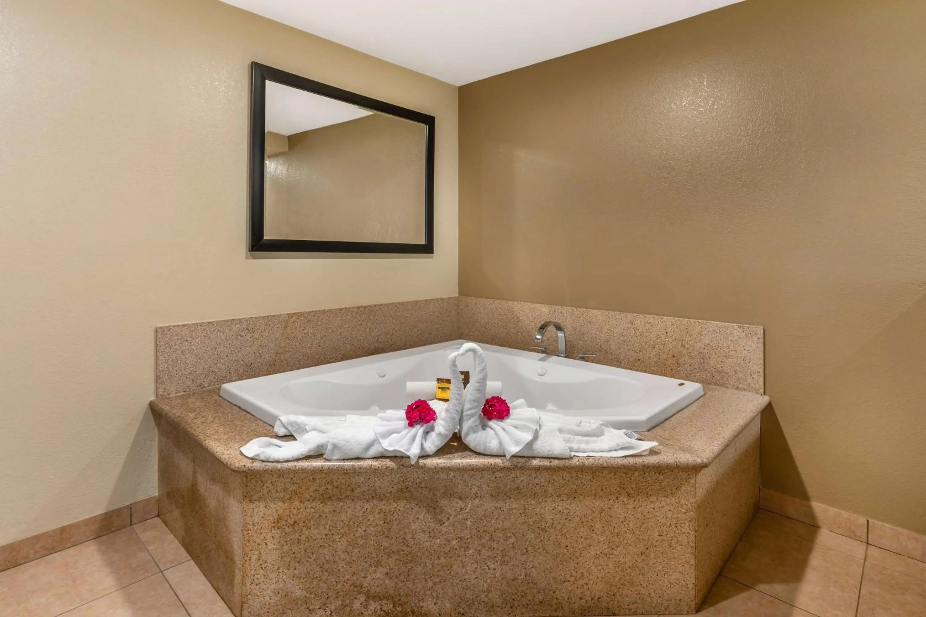 Bathroom in Best Western Plus Wine Country Inn & Suites