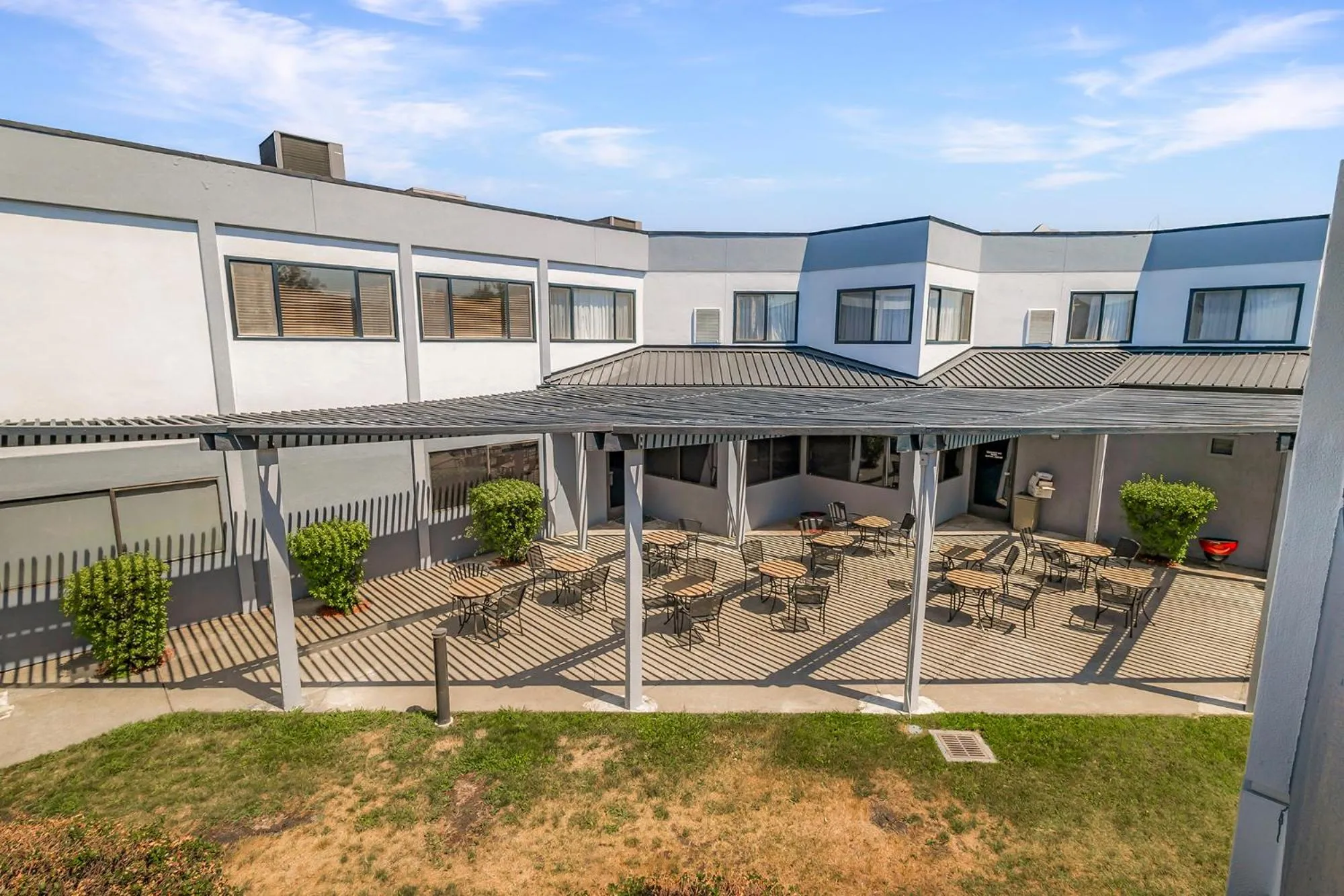 Property building in Best Western Plus Wine Country Inn & Suites