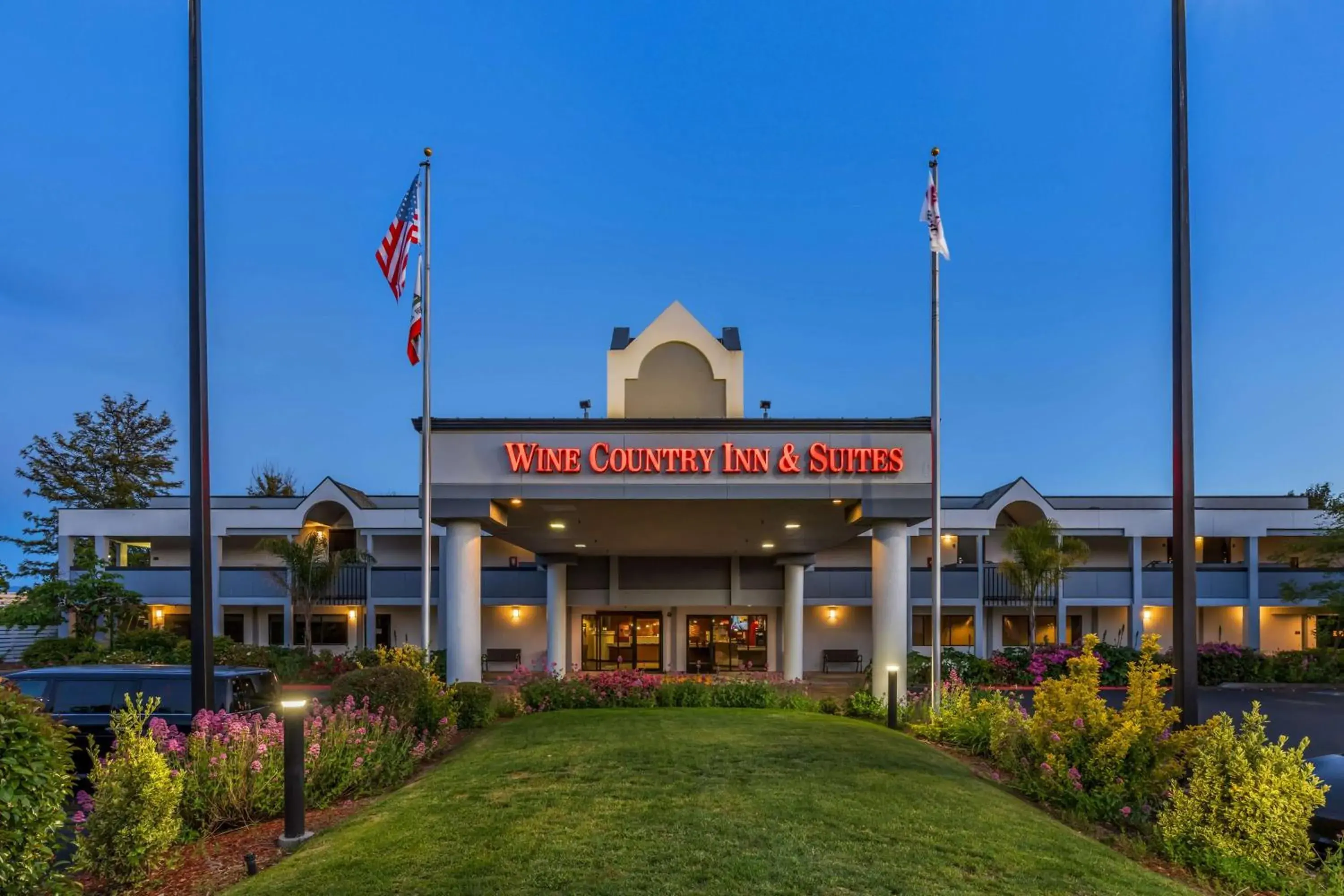 Property building in Best Western Plus Wine Country Inn & Suites Property building in Best Western Plus Wine Country Inn & Suites