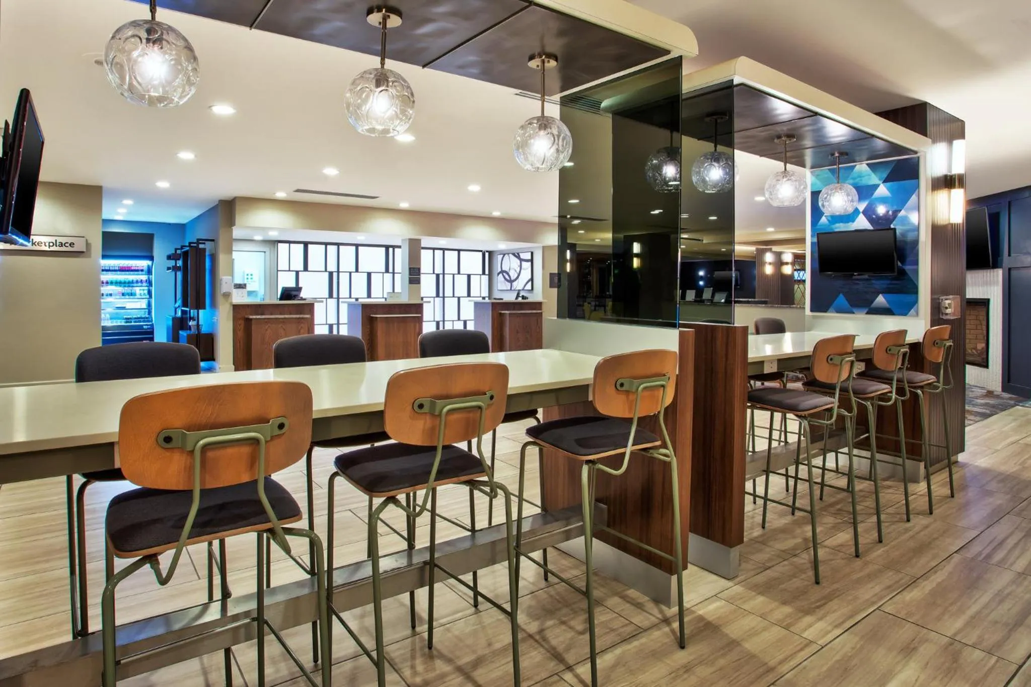 Property building in Crowne Plaza Chicago-Northbrook, an IHG Hotel