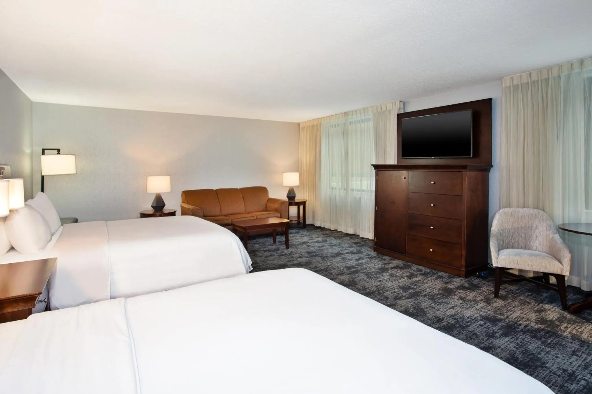 Photo of the whole room in Crowne Plaza Chicago-Northbrook, an IHG Hotel