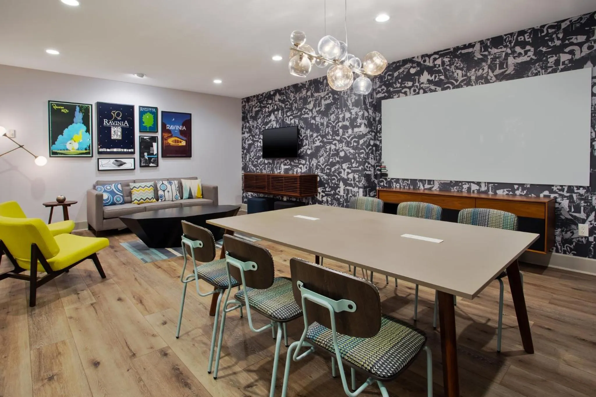 Meeting/conference room in Crowne Plaza Chicago-Northbrook, an IHG Hotel