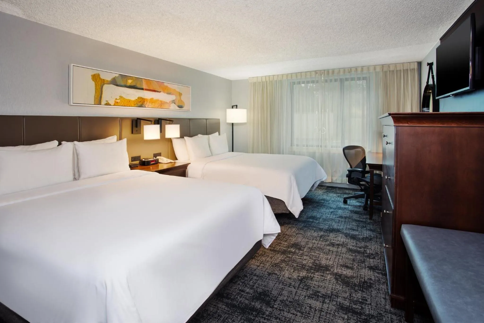 Photo of the whole room in Crowne Plaza Chicago-Northbrook, an IHG Hotel