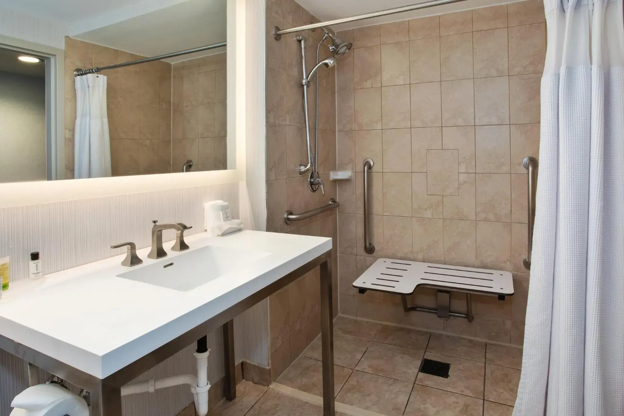 Standard Queen Room with Two Queen Beds and Roll-In Shower - Mobility Access in Crowne Plaza Chicago-Northbrook, an IHG Hotel Standard Queen Room with Two Queen Beds and Roll-In Shower - Mobility Access in Crowne Plaza Chicago-Northbrook, an IHG Hotel