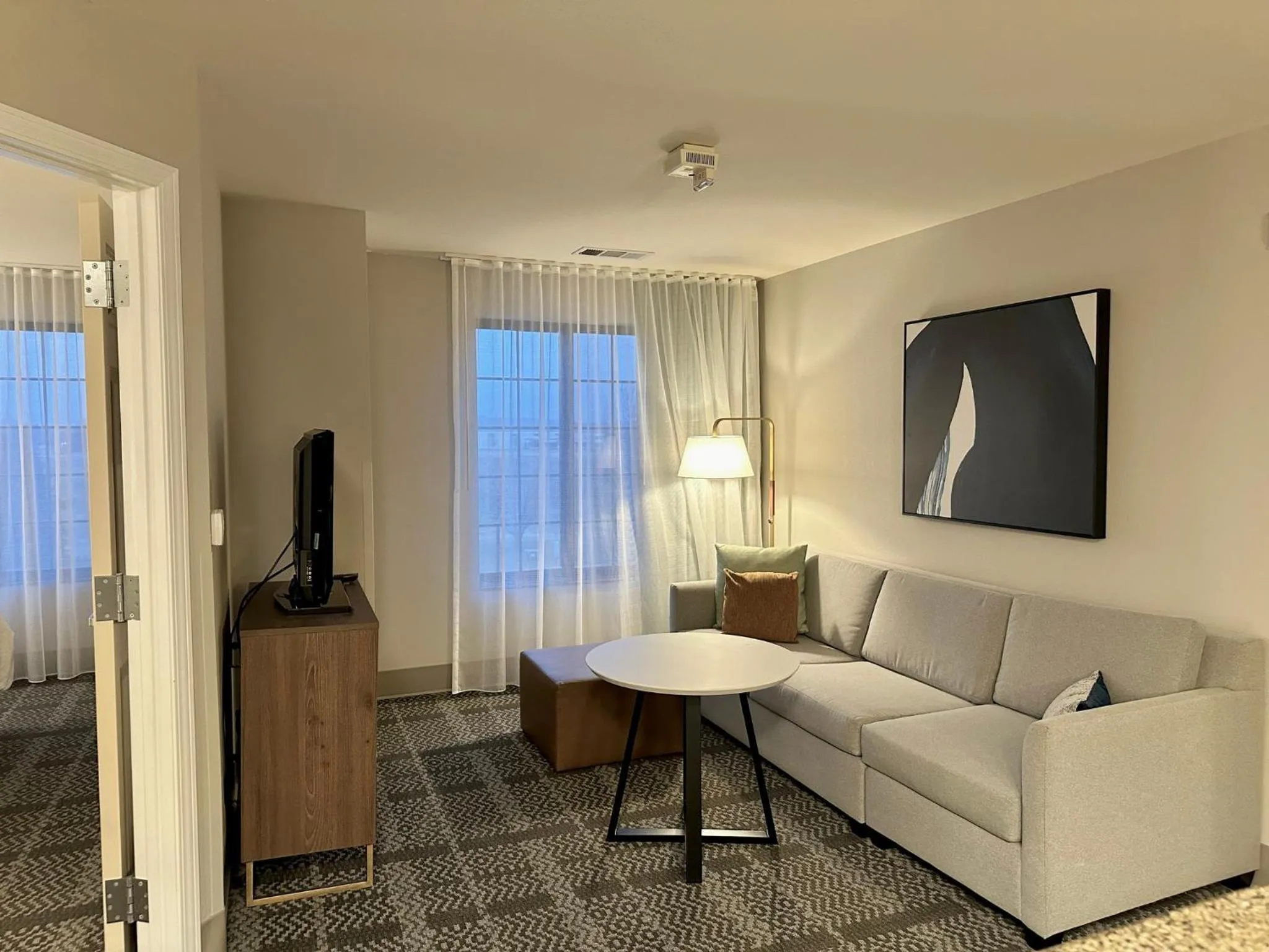 Photo of the whole room in Staybridge Suites Milwaukee West-Oconomowoc by IHG