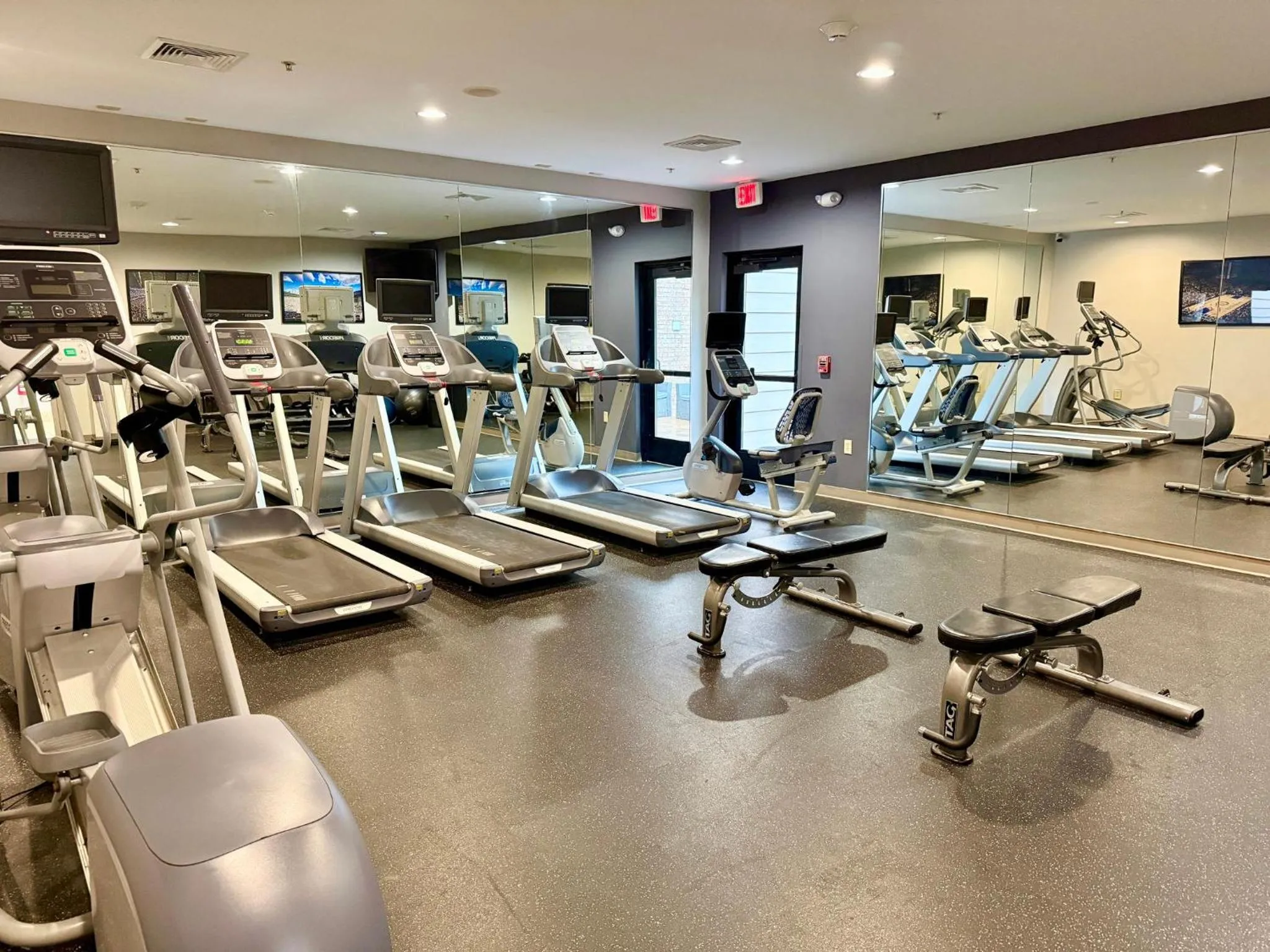 Fitness centre/facilities in Staybridge Suites Milwaukee West-Oconomowoc by IHG