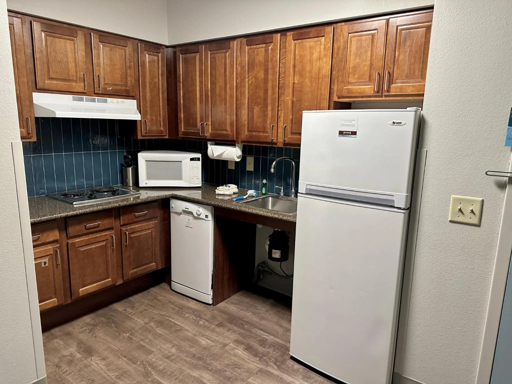 Photo of the whole room in Staybridge Suites Milwaukee West-Oconomowoc by IHG