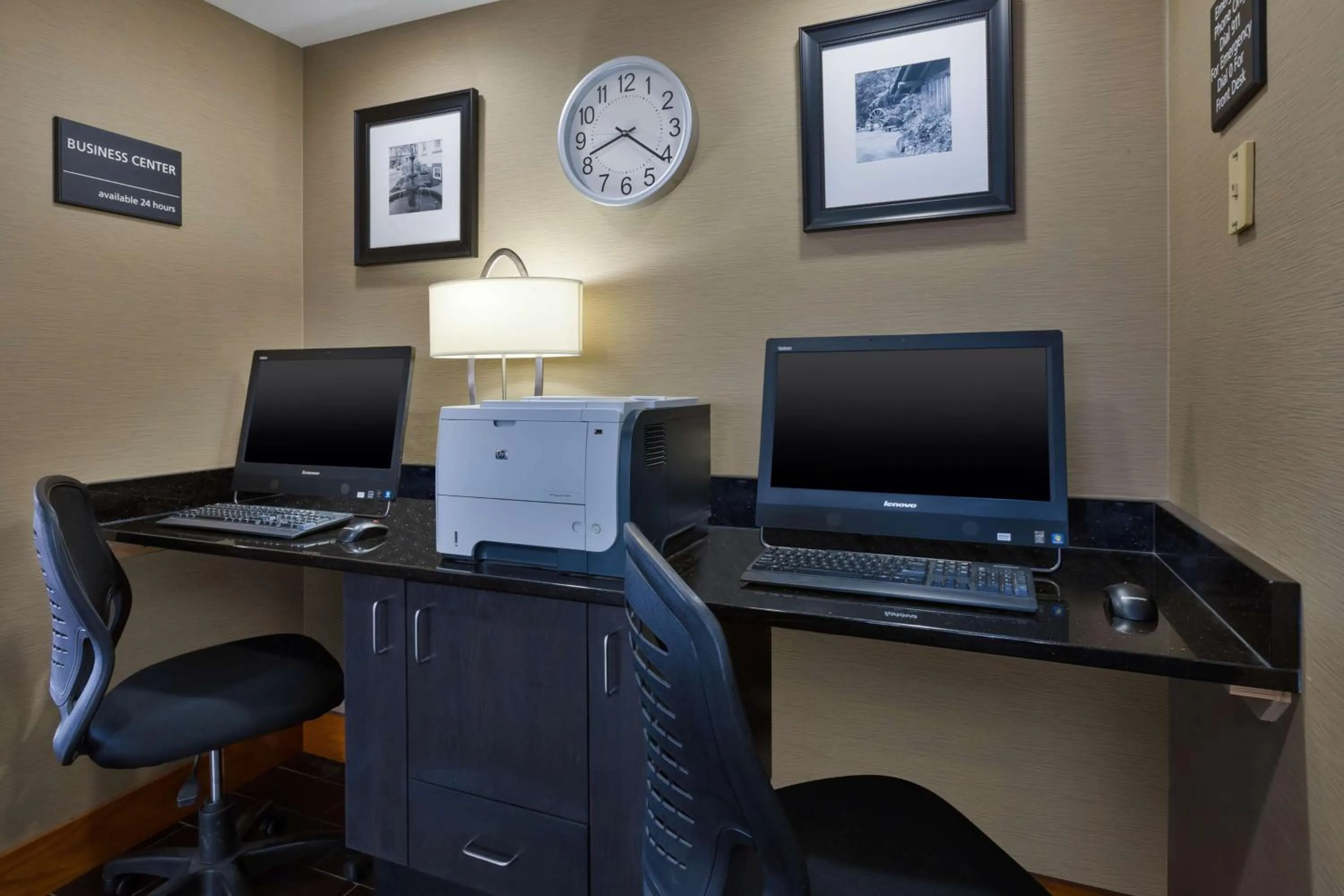 Business facilities in Hampton Inn Marysville