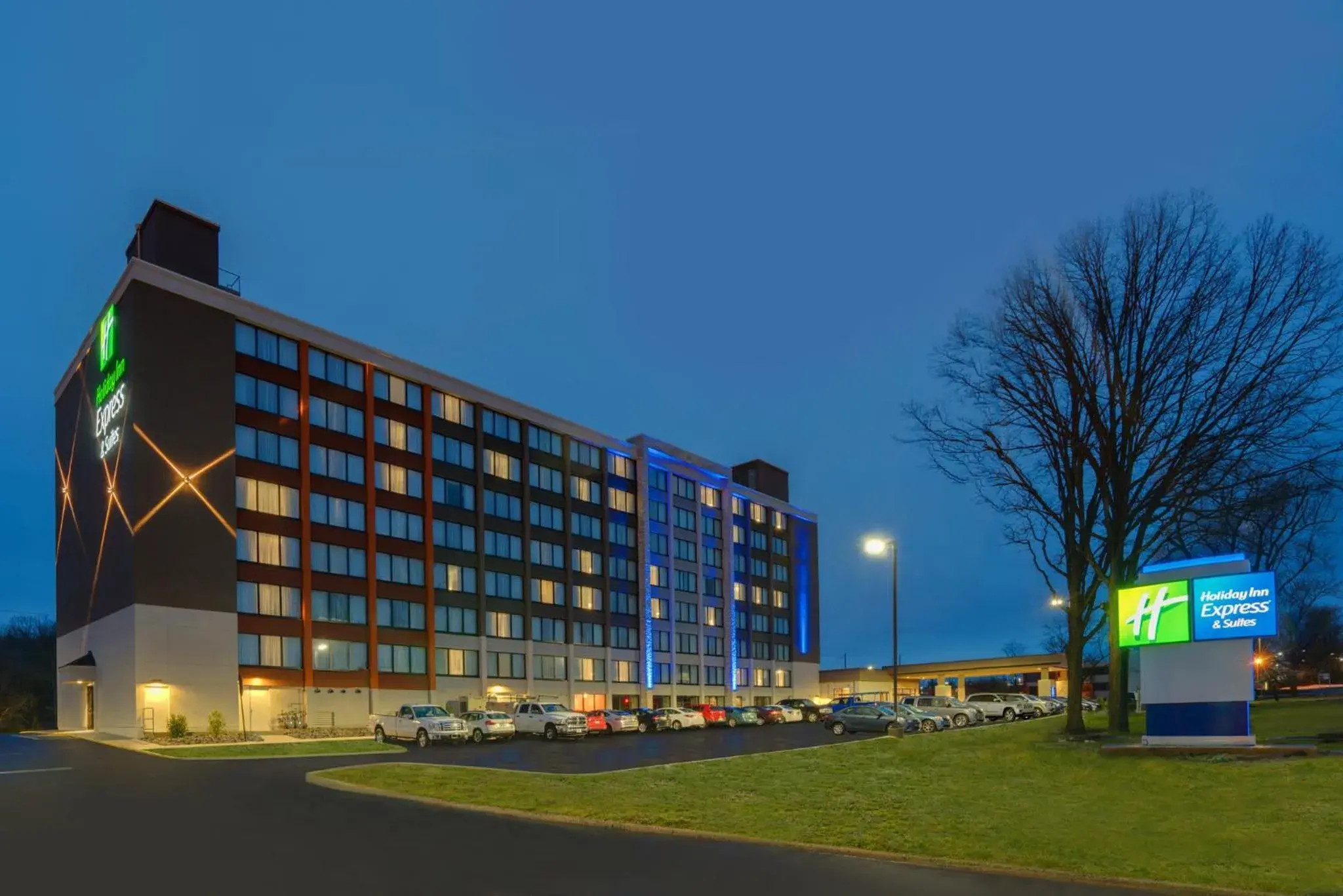 Property building in Holiday Inn Express & Suites Ft. Washington - Philadelphia by IHG Property building in Holiday Inn Express & Suites Ft. Washington - Philadelphia by IHG