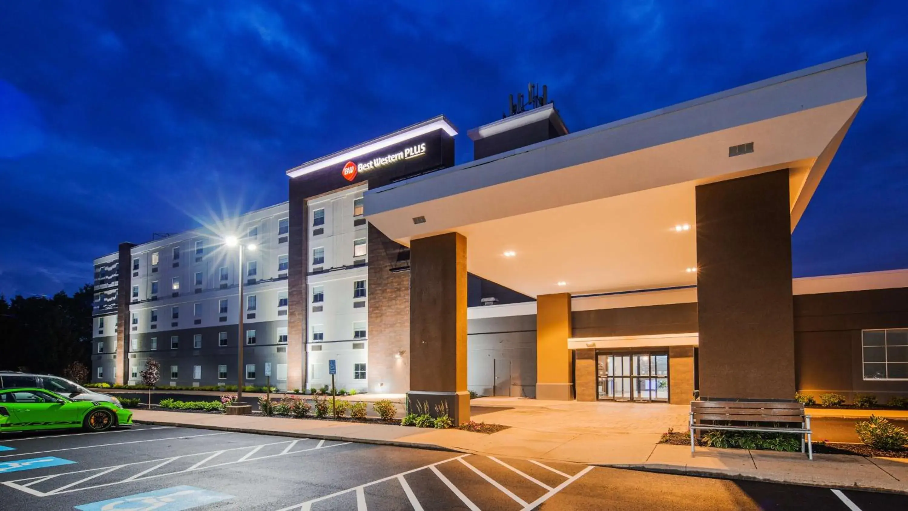 Property building in Best Western Plus Wilkes Barre-Scranton Airport Hotel Property building in Best Western Plus Wilkes Barre-Scranton Airport Hotel