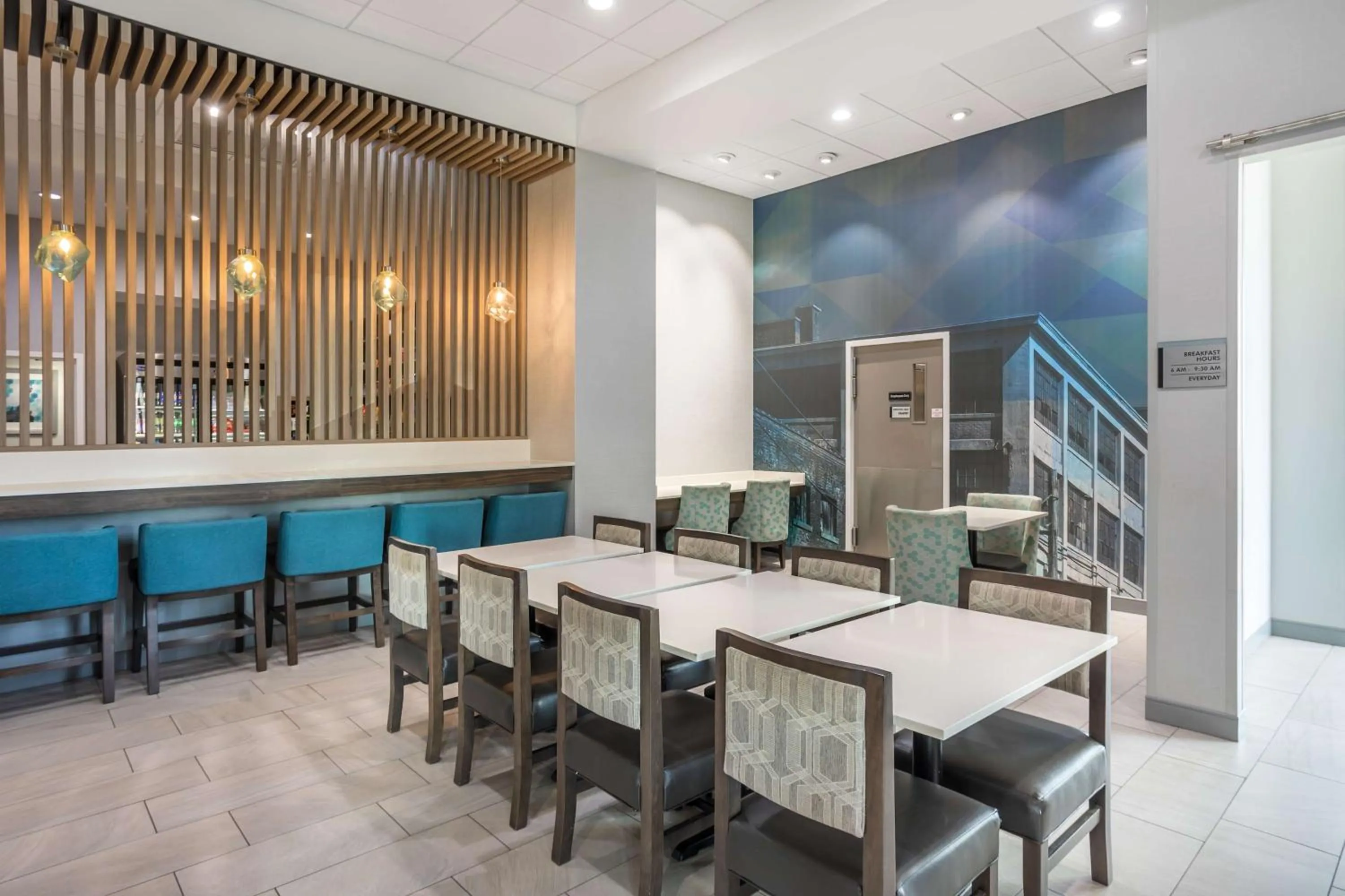 Breakfast in Best Western Plus Wilkes Barre-Scranton Airport Hotel