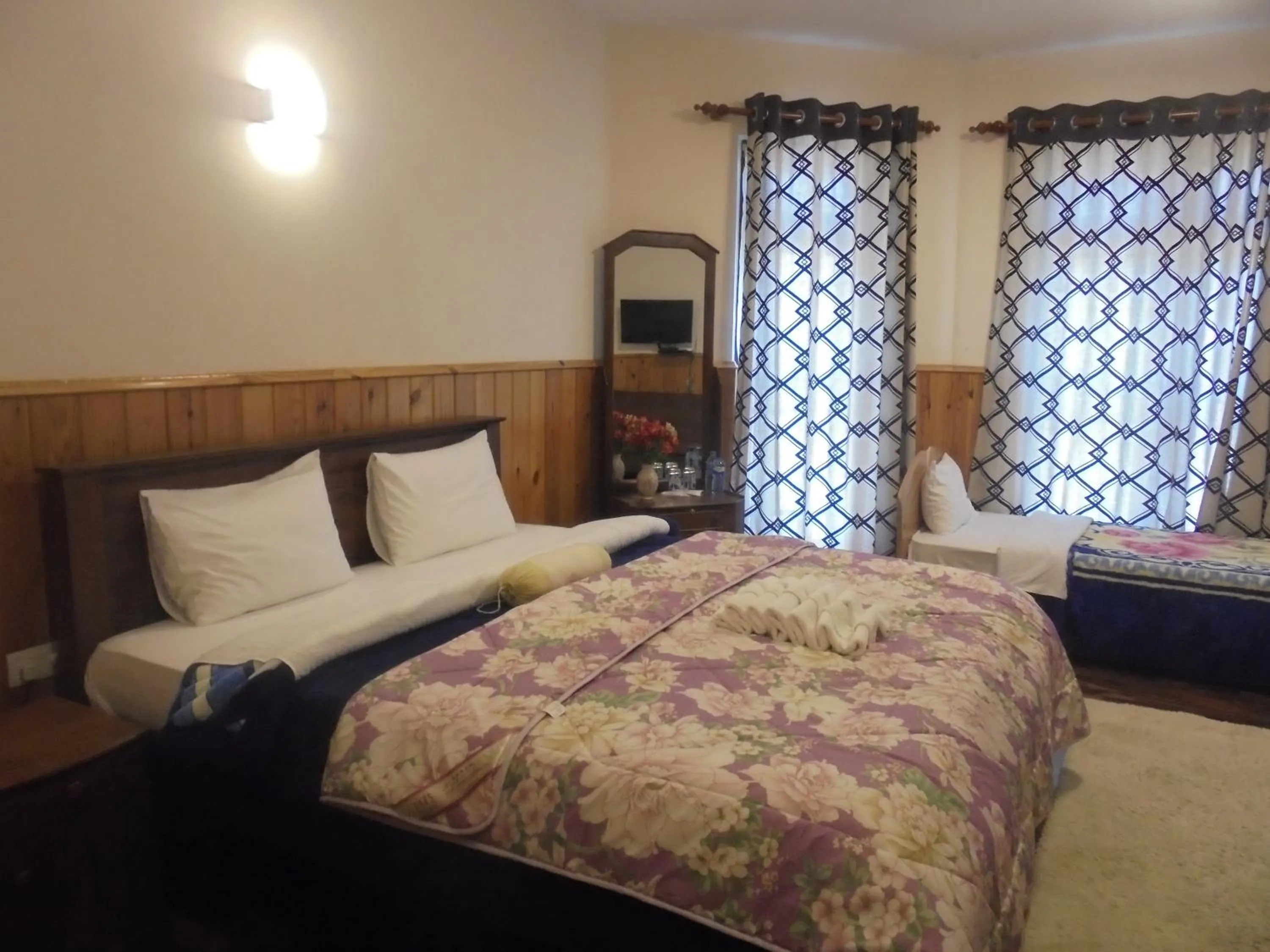 Deluxe Triple Room - single occupancy in The Hill Town Cottage