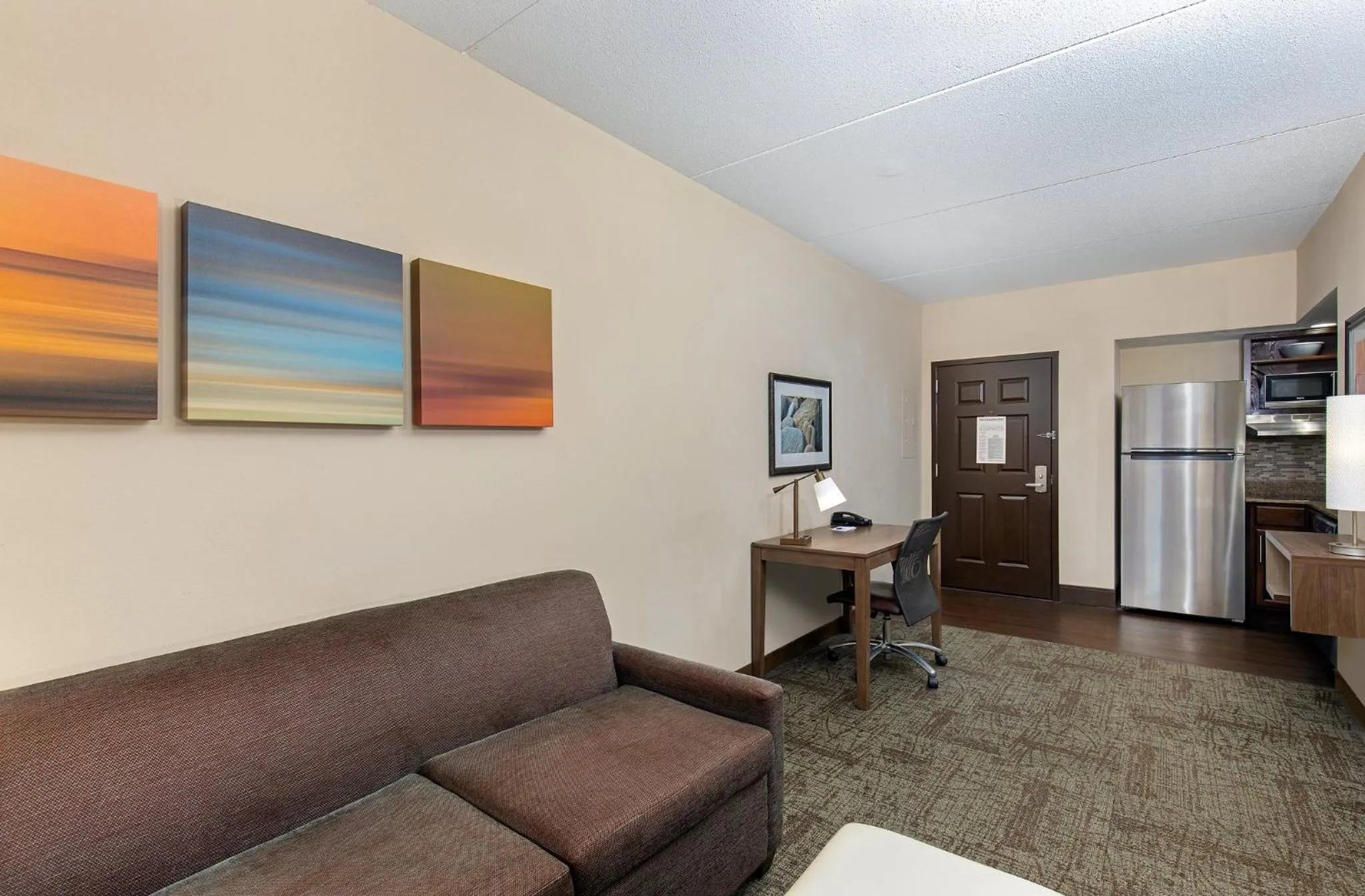 Photo of the whole room in Staybridge Suites-Knoxville Oak Ridge by IHG