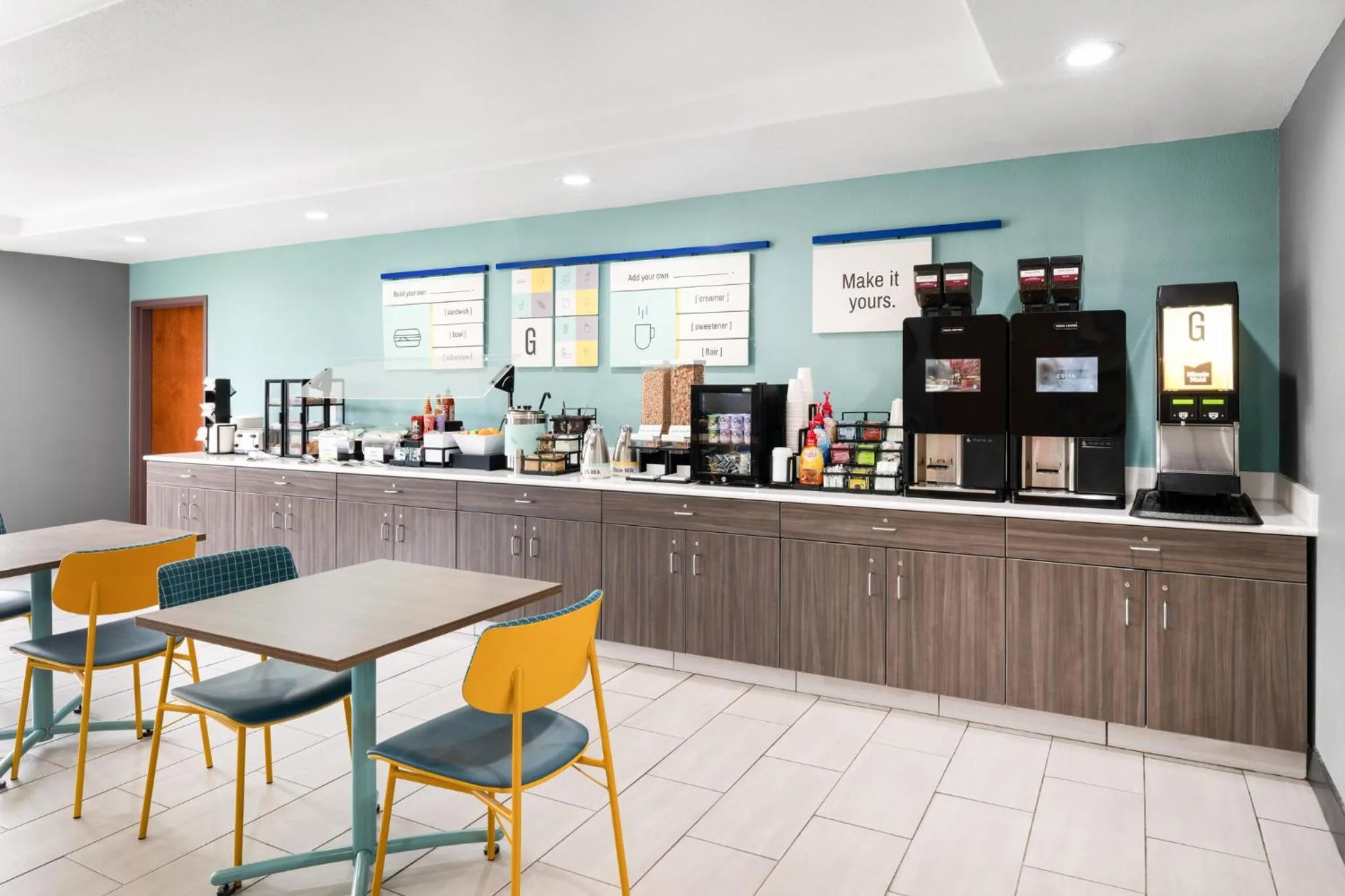 Breakfast in Garner Hotel Brookings by IHG