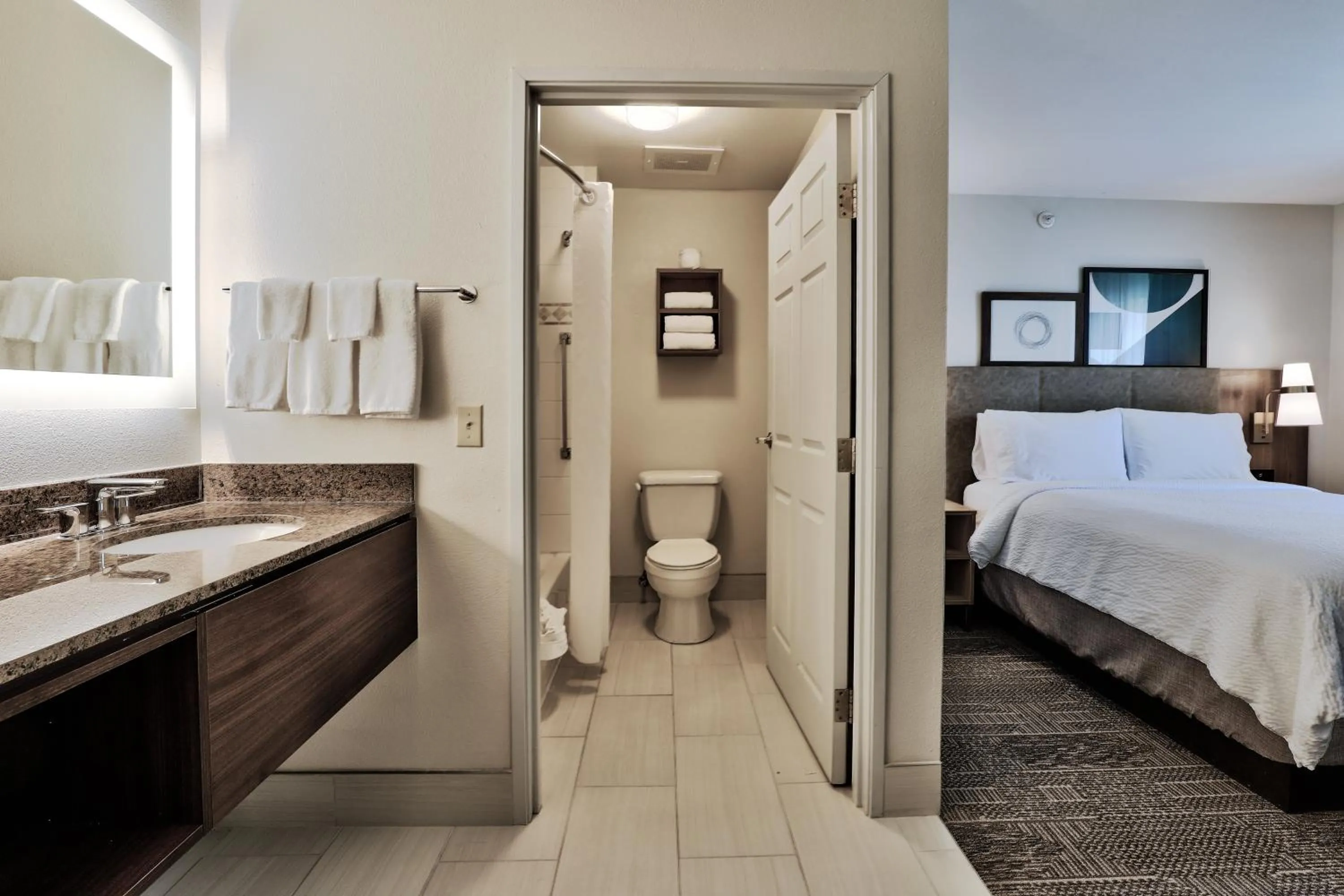 Bathroom, Bed in Staybridge Suites - Albuquerque Airport by IHG