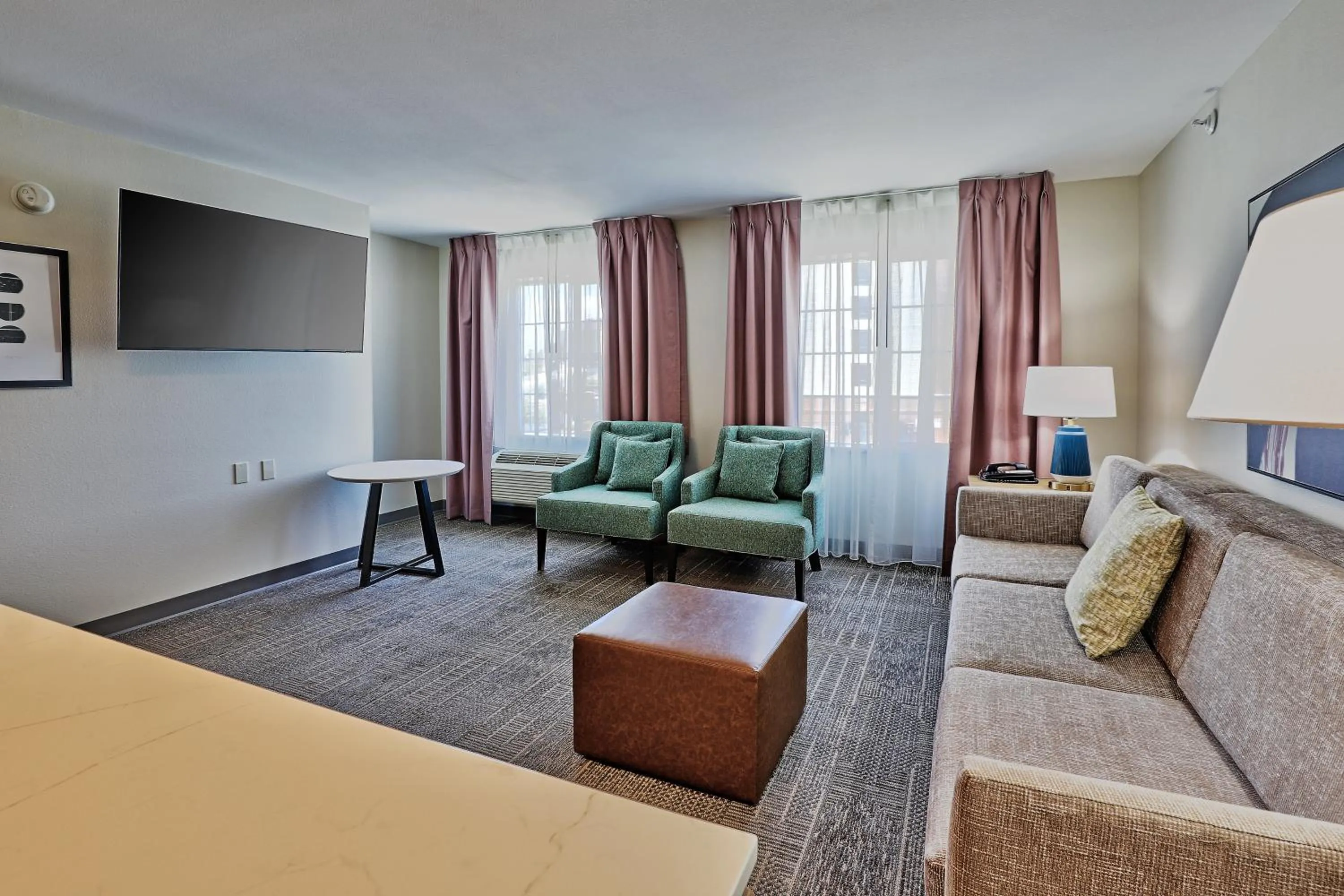 Bedroom in Staybridge Suites - Albuquerque Airport by IHG