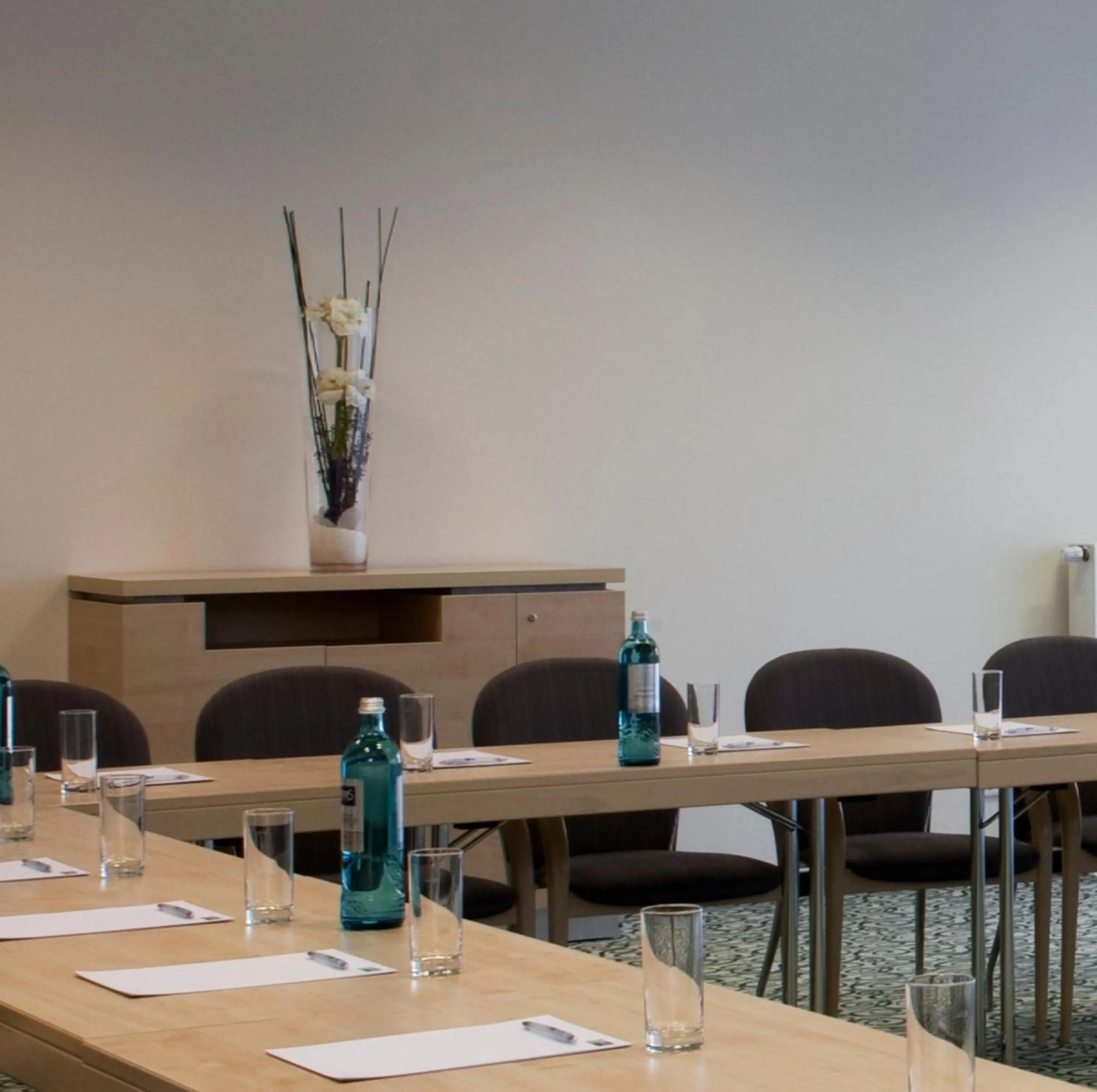 Meeting/conference room in Holiday Inn Express Gütersloh by IHG