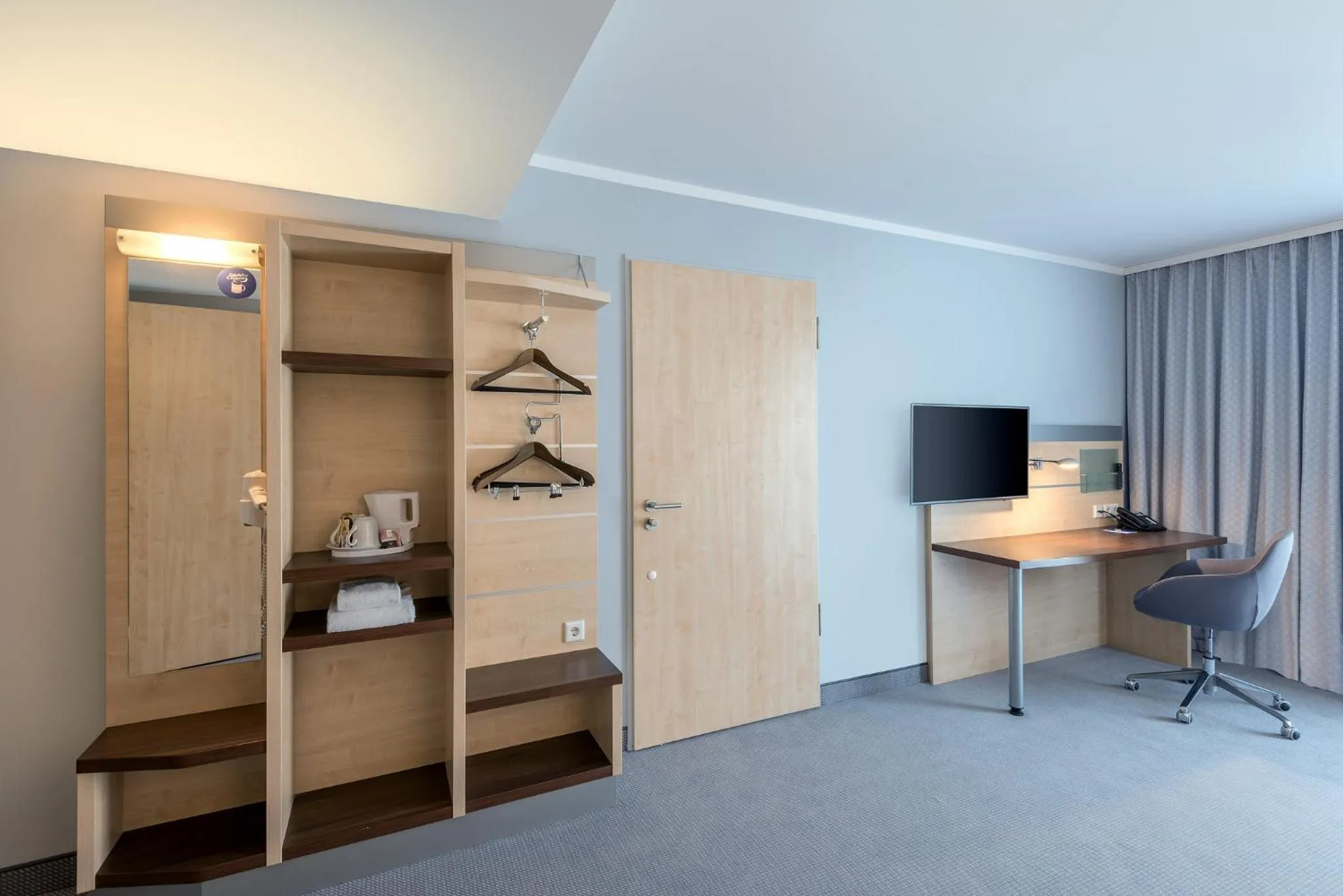 Photo of the whole room in Holiday Inn Express Gütersloh by IHG