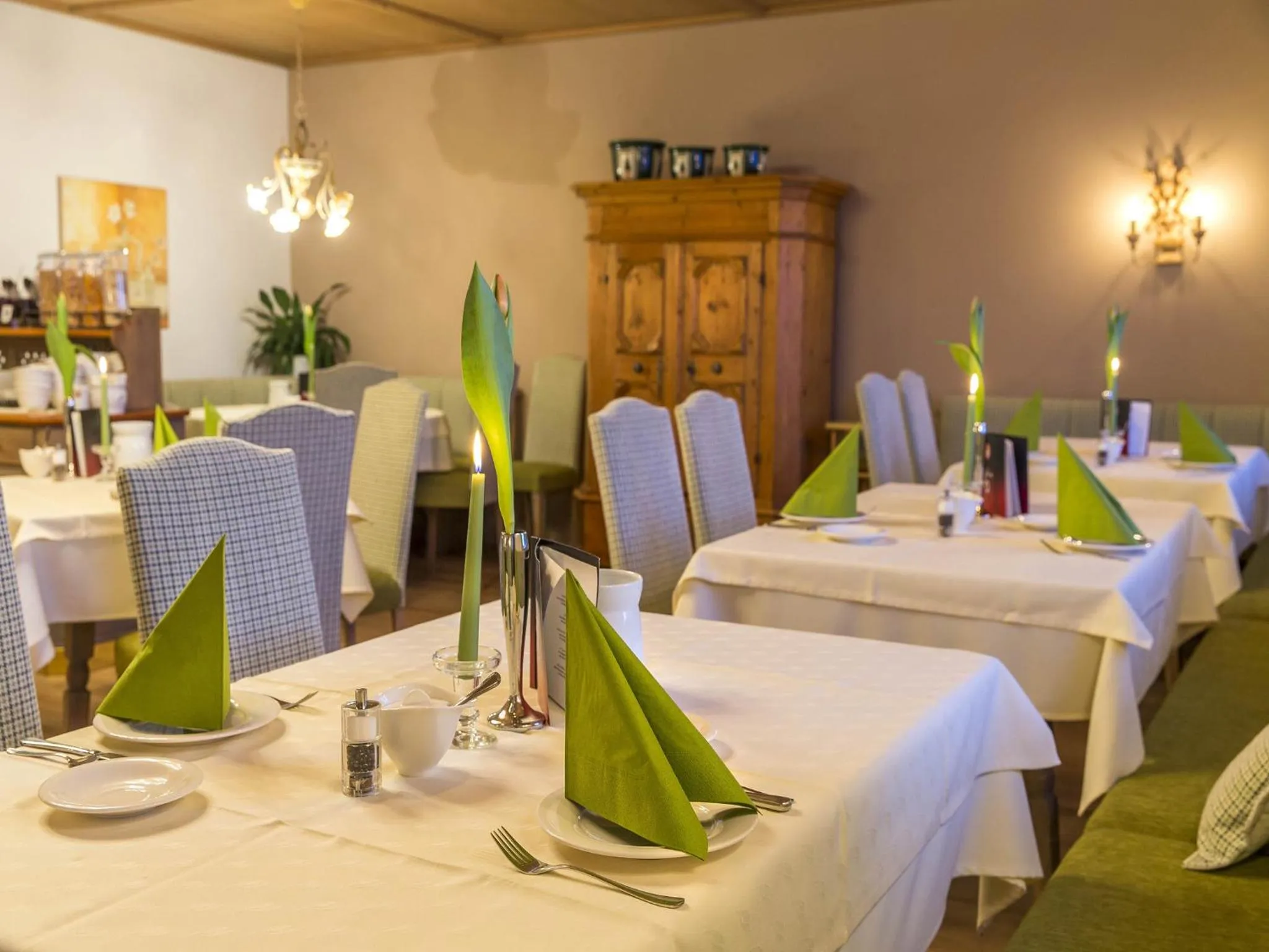 Restaurant/places to eat in Hotel Friesacher`s Aniferhof