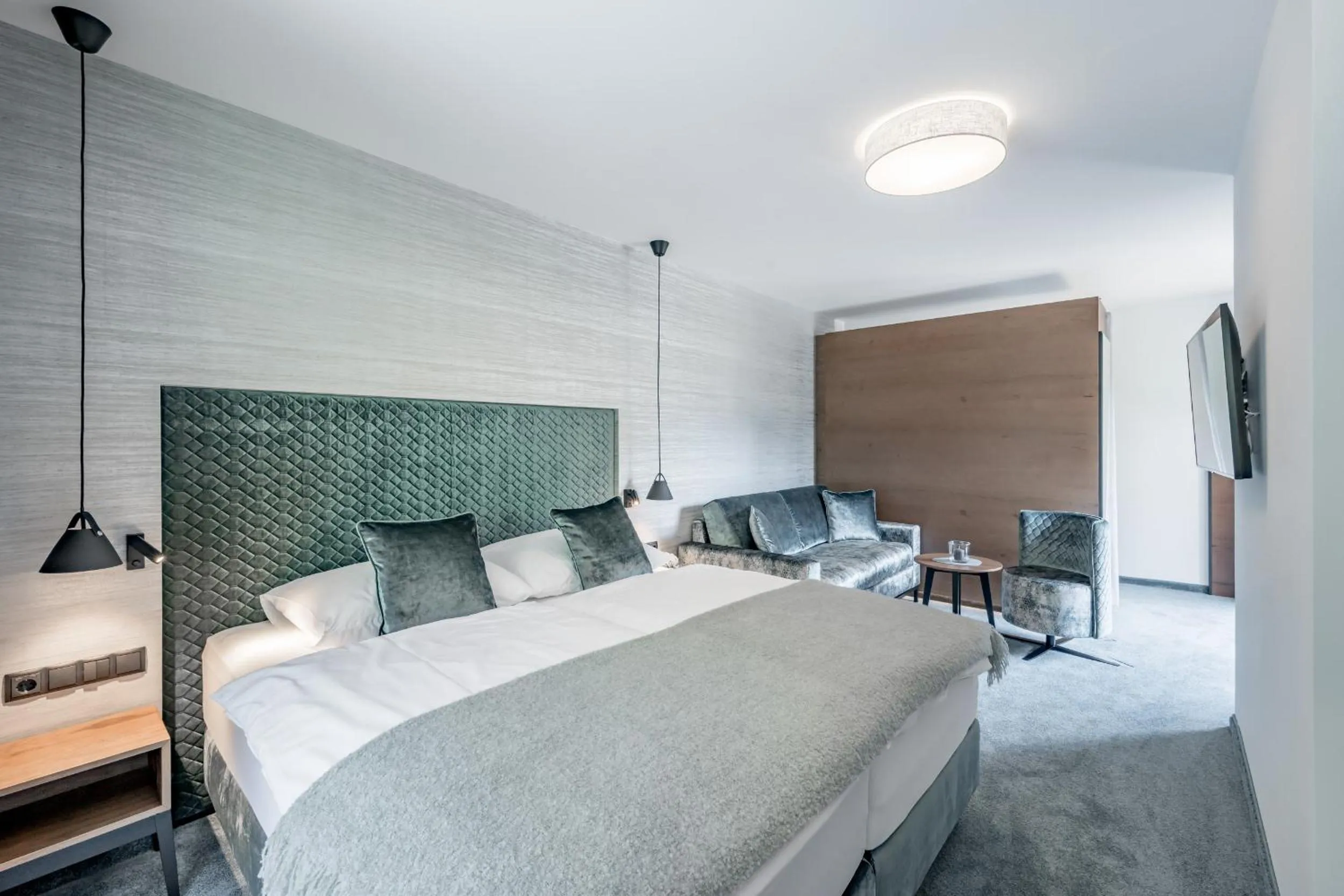 Bedroom, Bed in Hotel Tyrolerhof