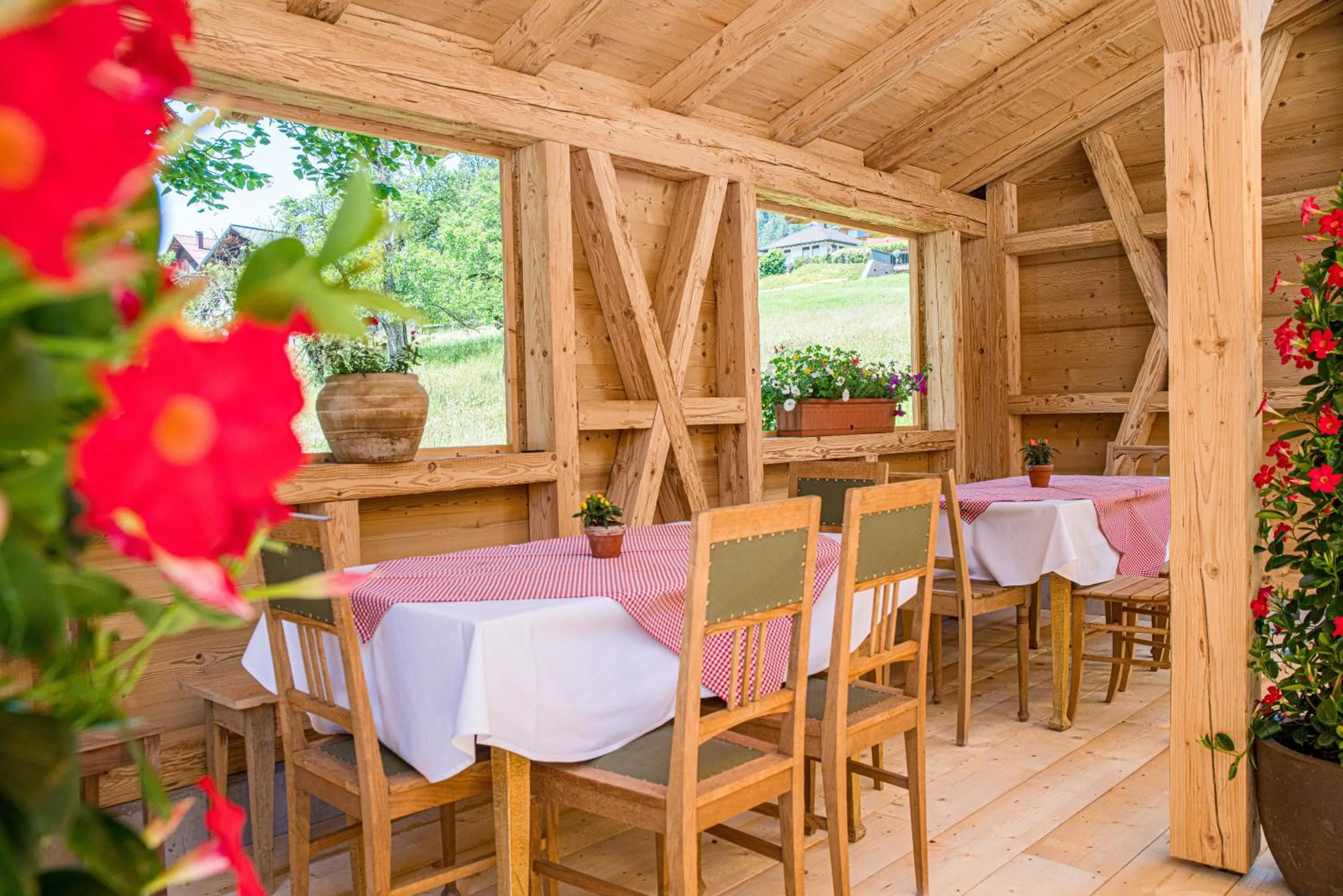 Restaurant/places to eat in Hotel Gasthof Adler