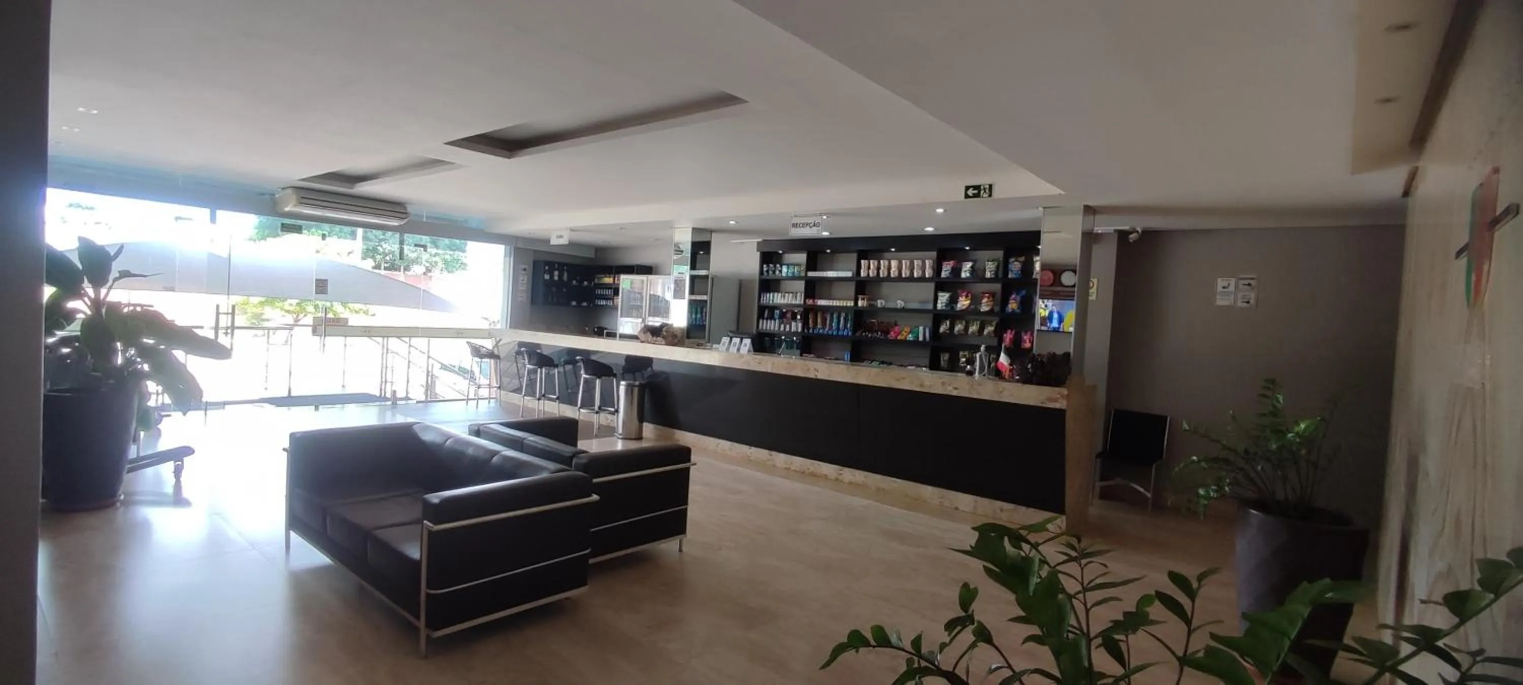 Italian Palace Hotel