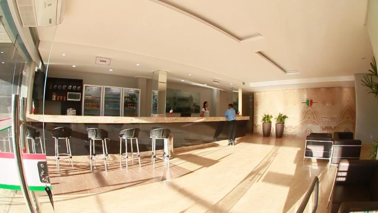 Italian Palace Hotel